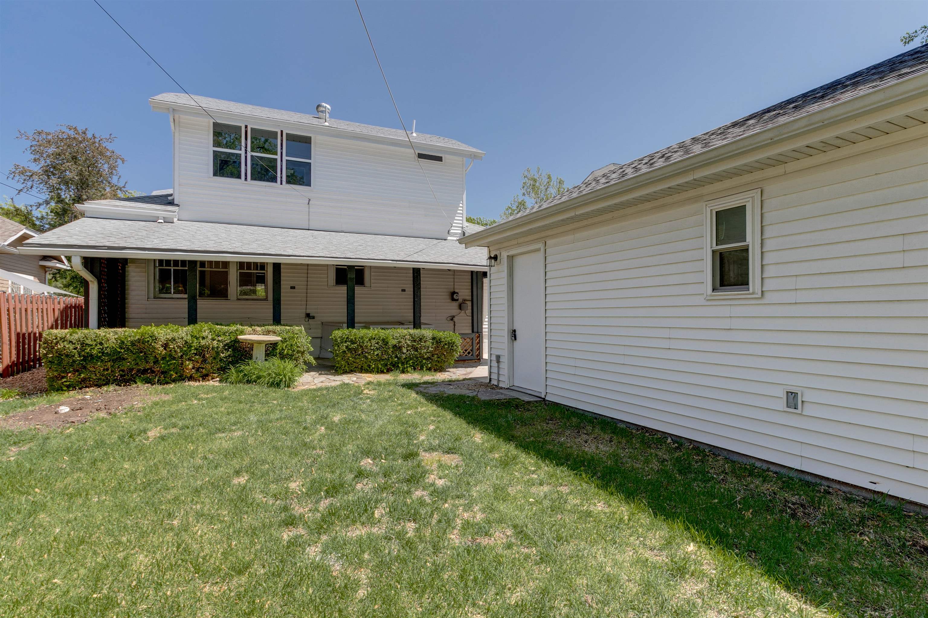 347 N Broadview Ave Property Photo 35