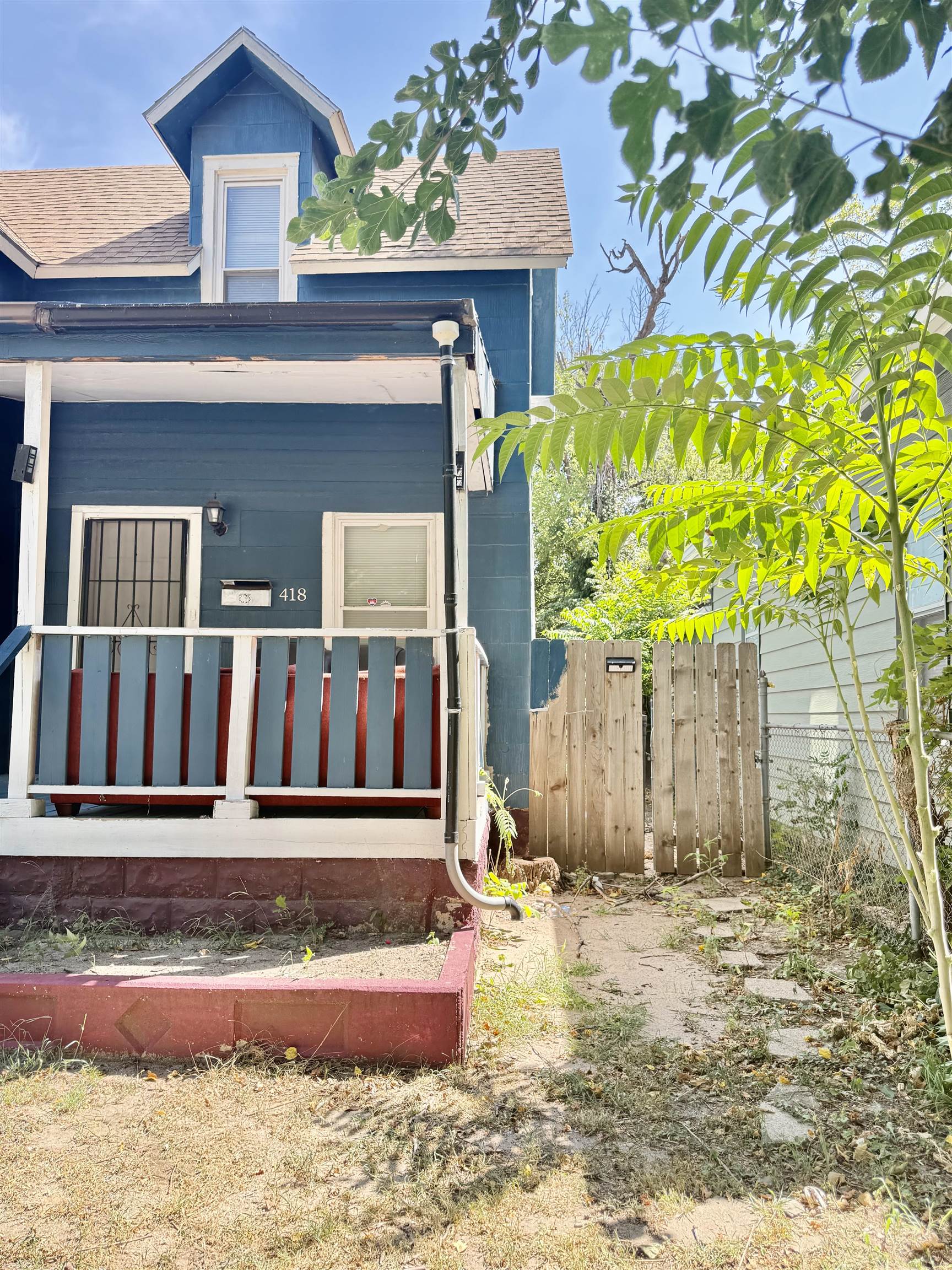 418 N Erie St Property Photo 4