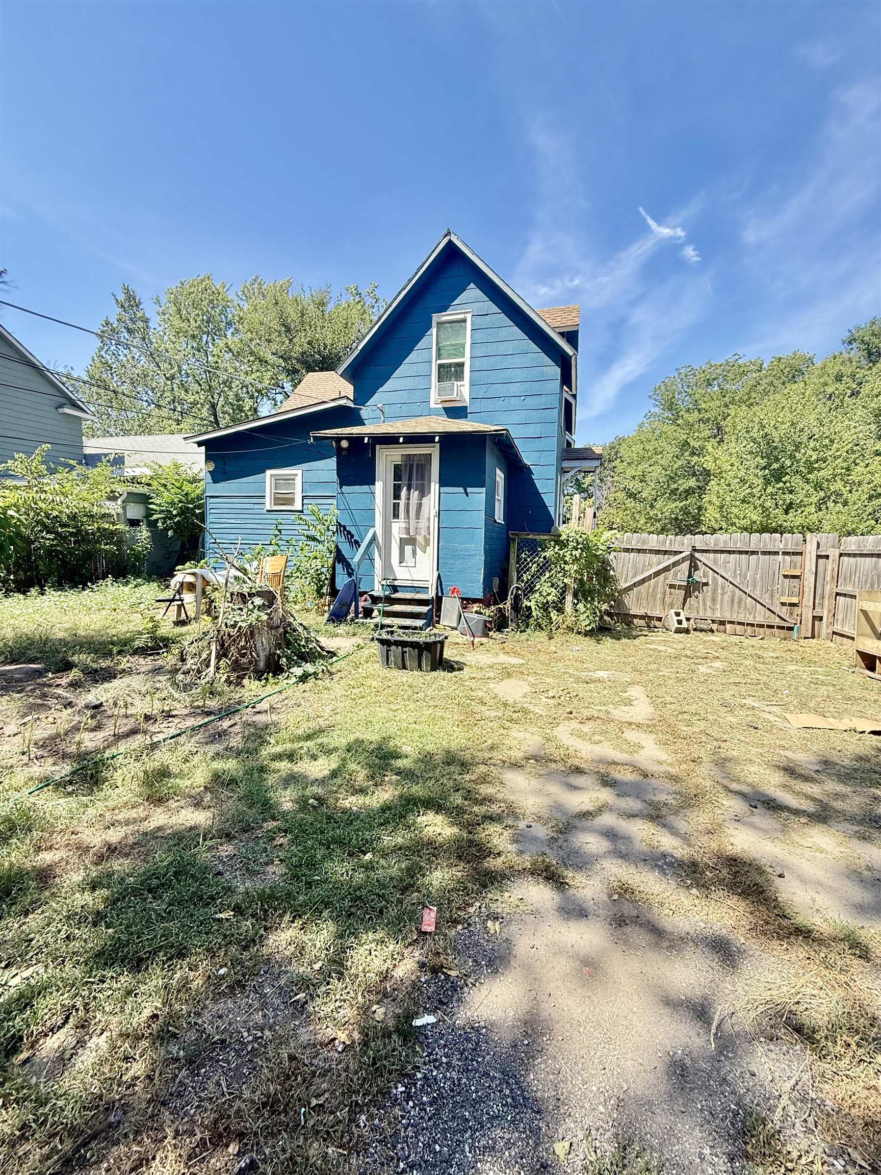 418 N Erie St Property Photo 31