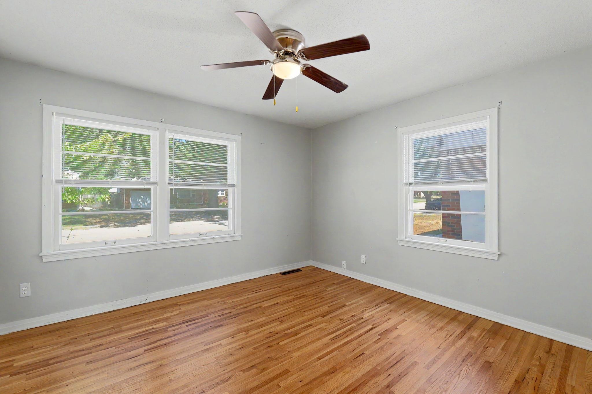 5819 E Oakwood Dr Property Photo 16