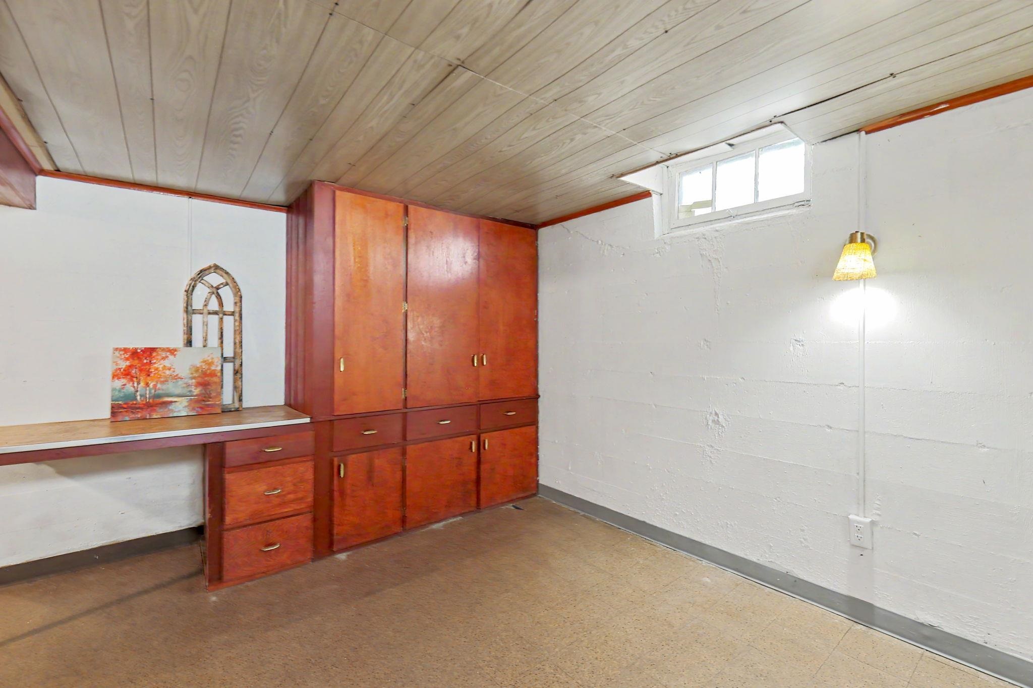 5819 E Oakwood Dr Property Photo 20
