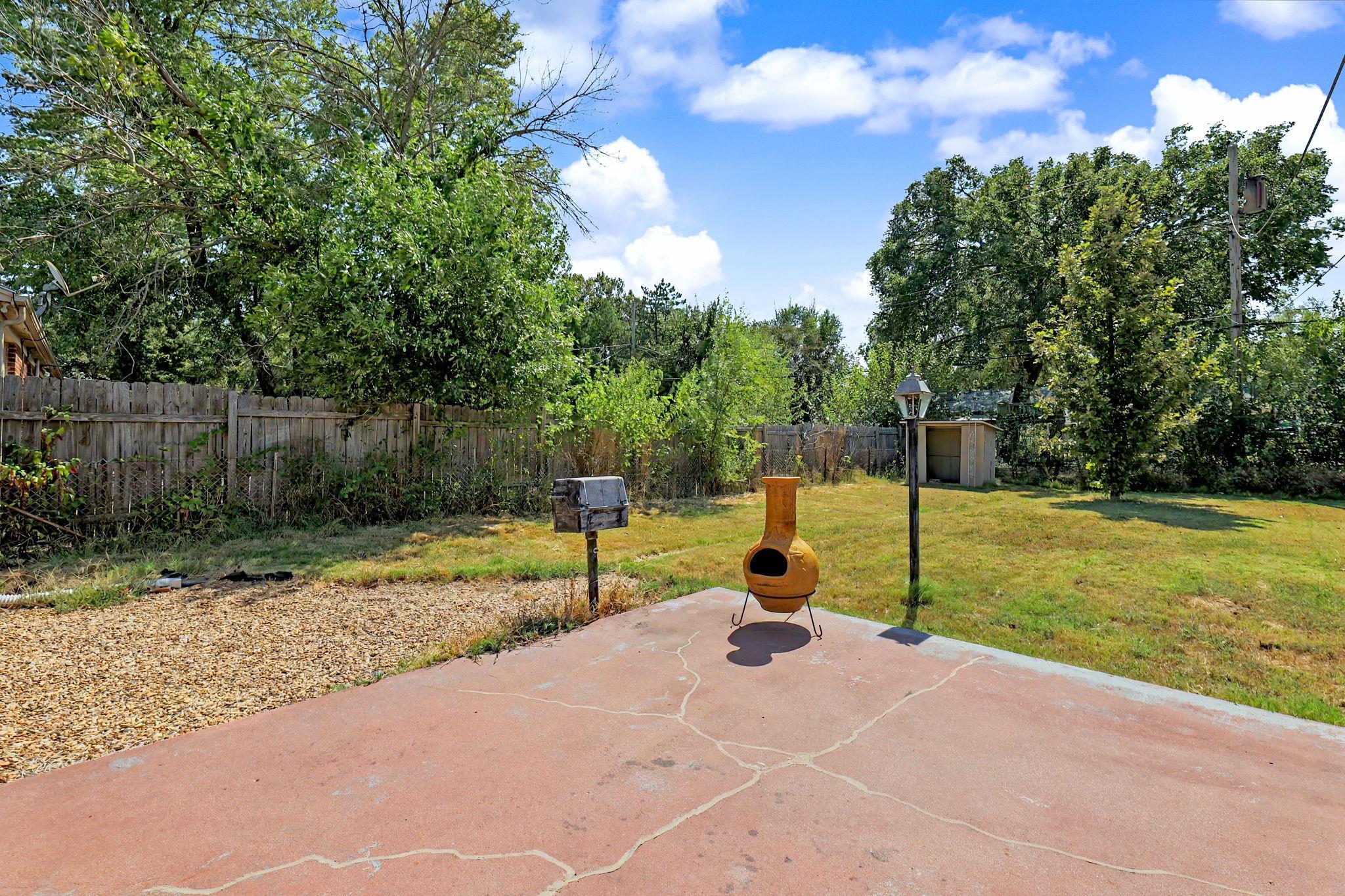 5819 E Oakwood Dr Property Photo 25