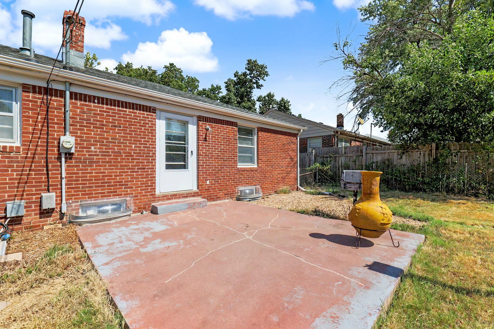 5819 E Oakwood Dr Property Photo 26