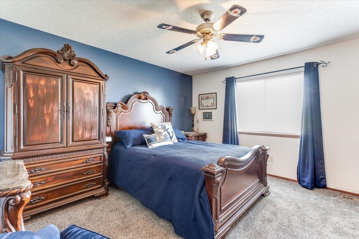 1879 W Lakeview Ct Property Photo 10