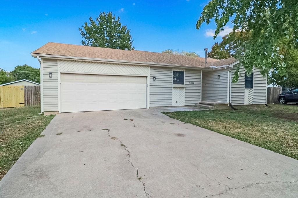 3908 S Gilda Cir Property Photo 1