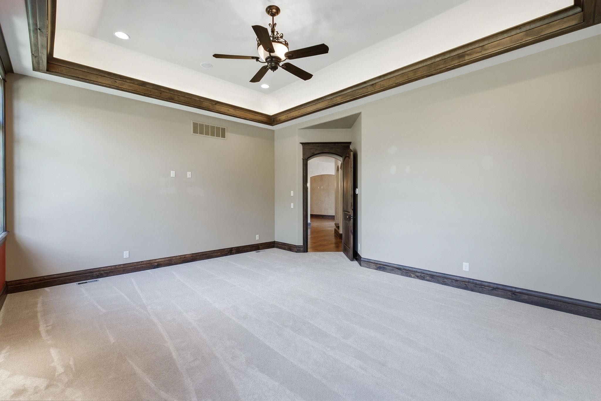 10802 E Glengate Cir Property Photo 15