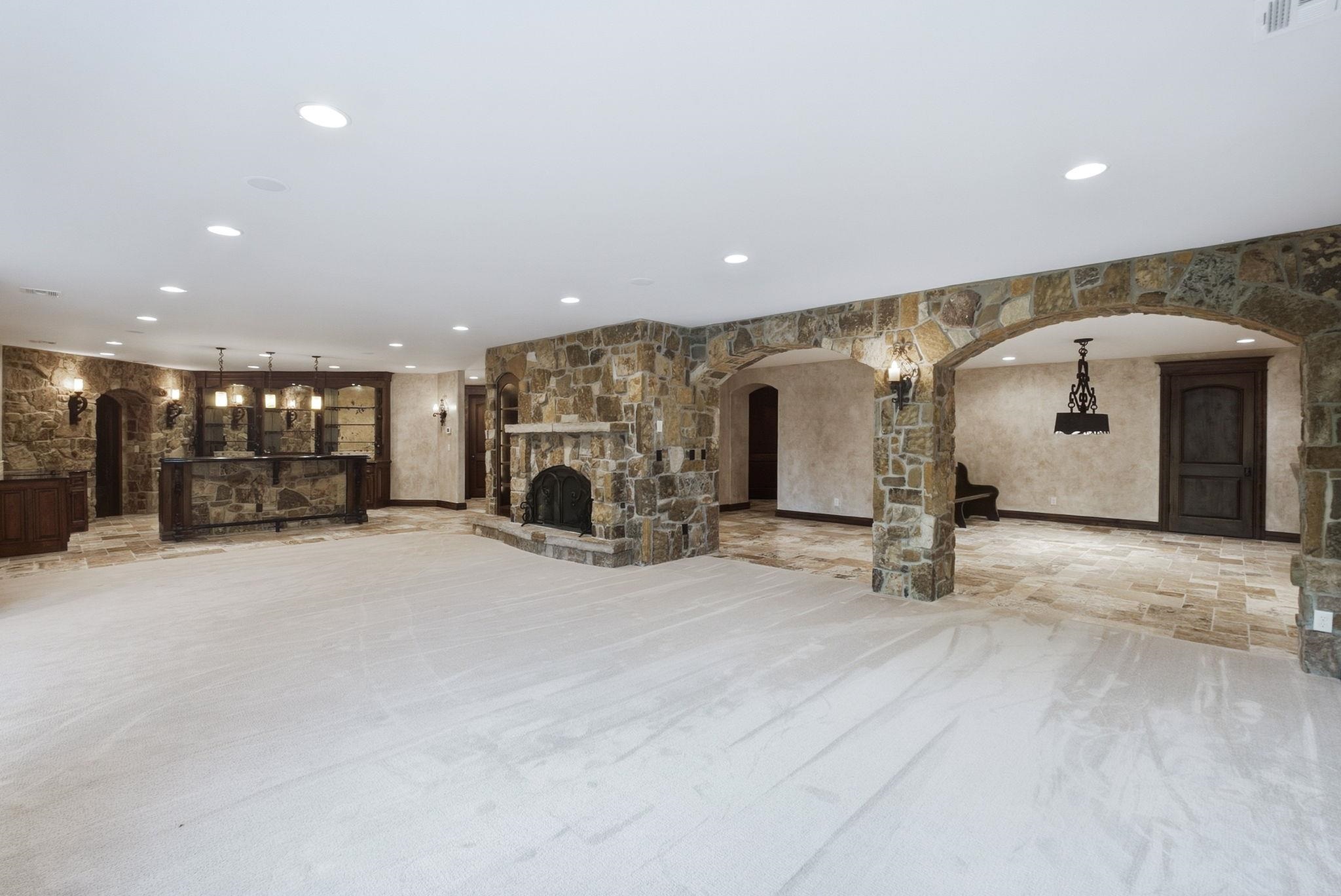 10802 E Glengate Cir Property Photo 23