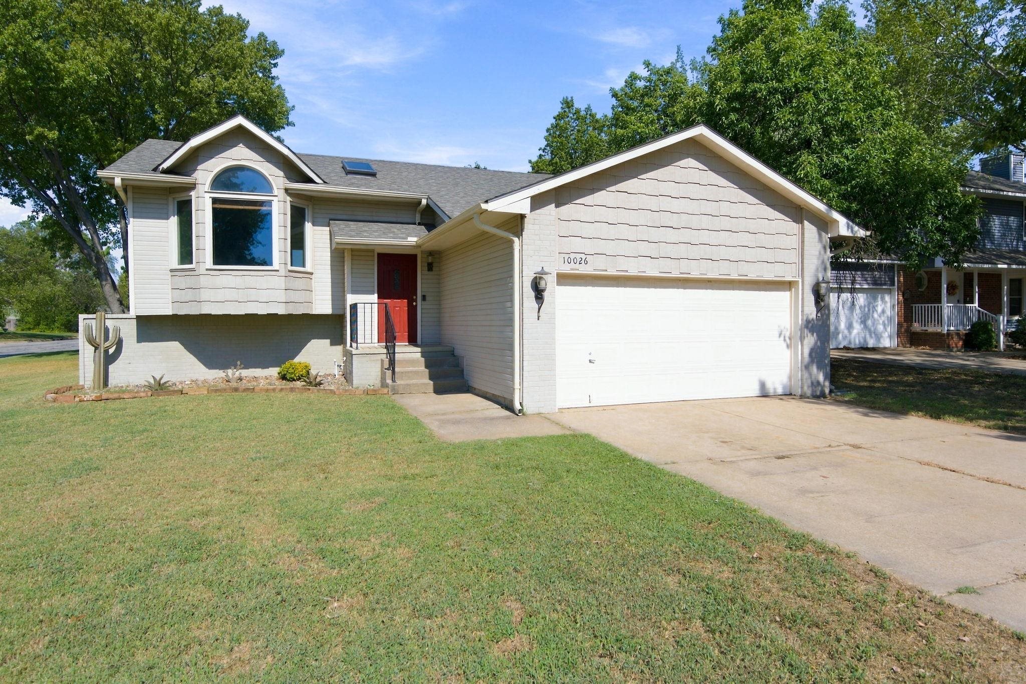 10026 W Yosemite Ct. Property Photo 1