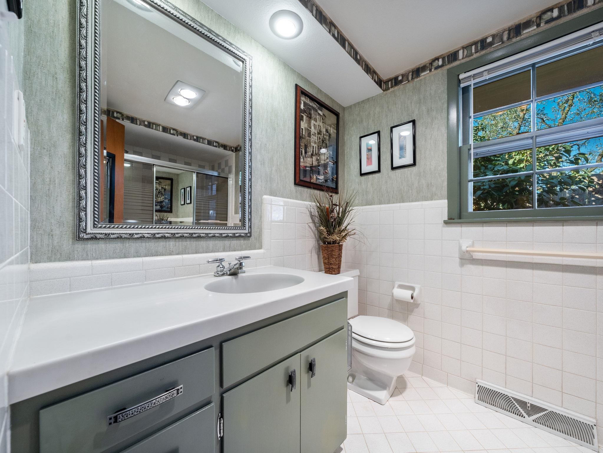 6602 E Abbotsford Property Photo 25