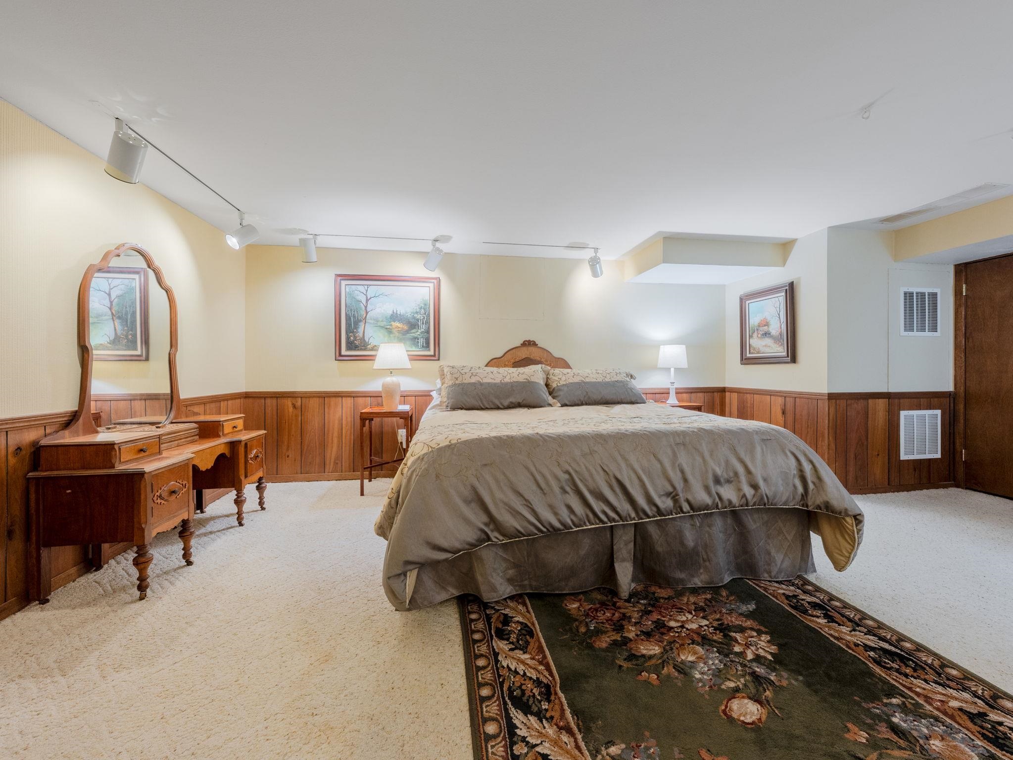 6602 E Abbotsford Property Photo 33