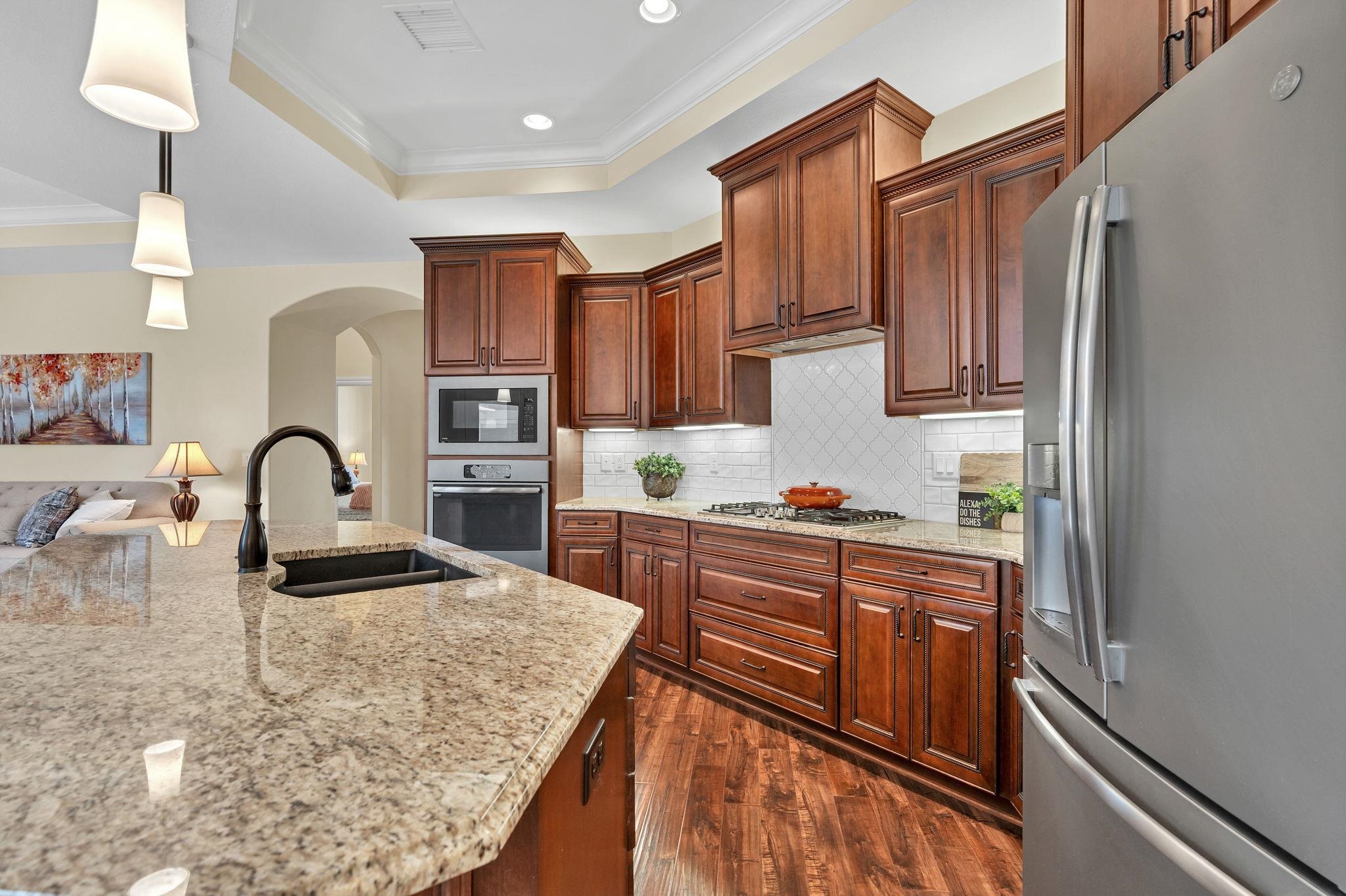 1212 S Nineiron Property Photo 6