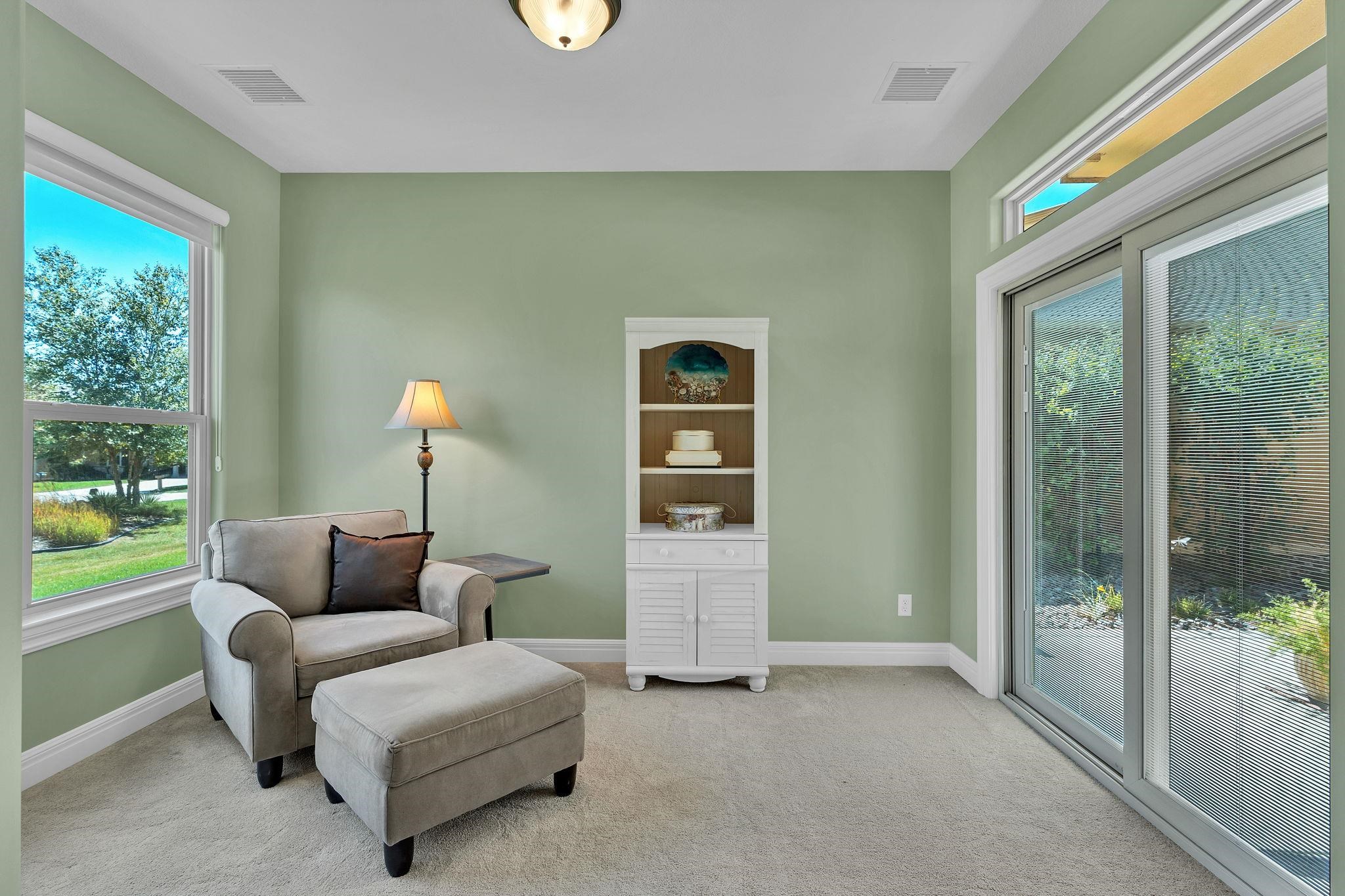 1212 S Nineiron Property Photo 11