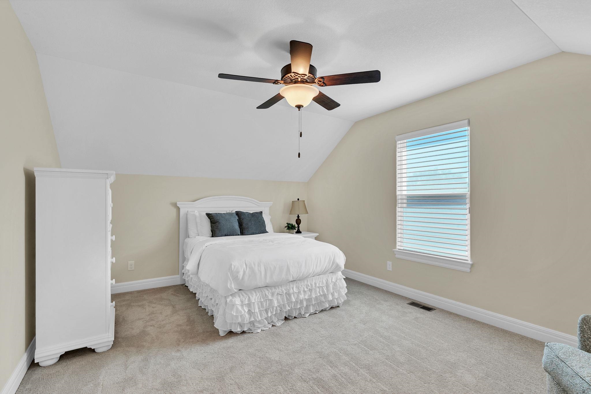 1212 S Nineiron Property Photo 18
