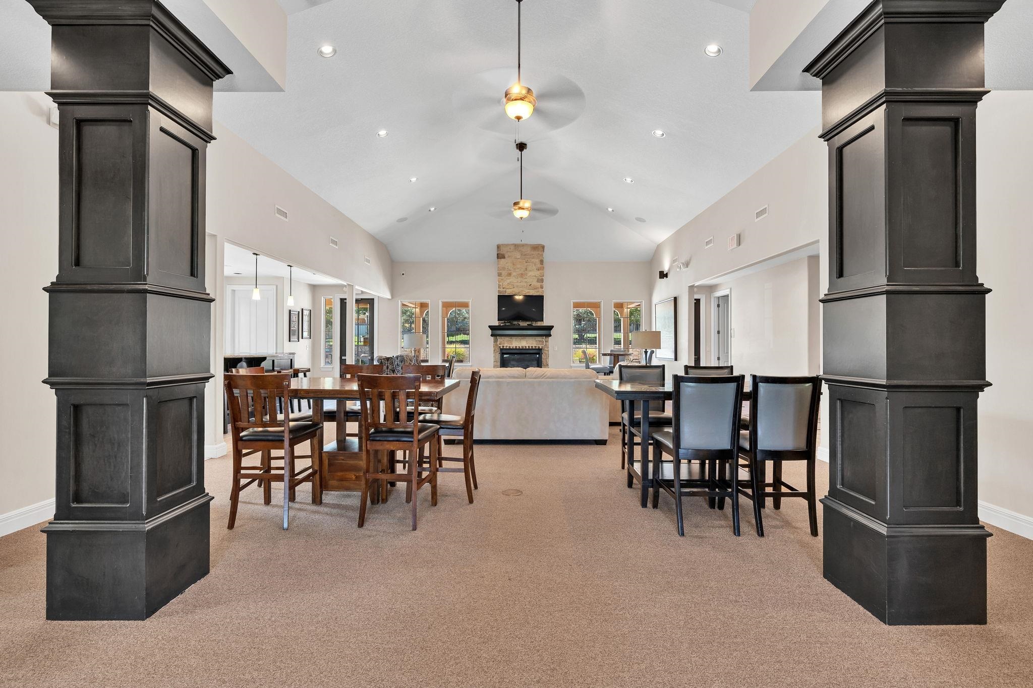 1212 S Nineiron Property Photo 24