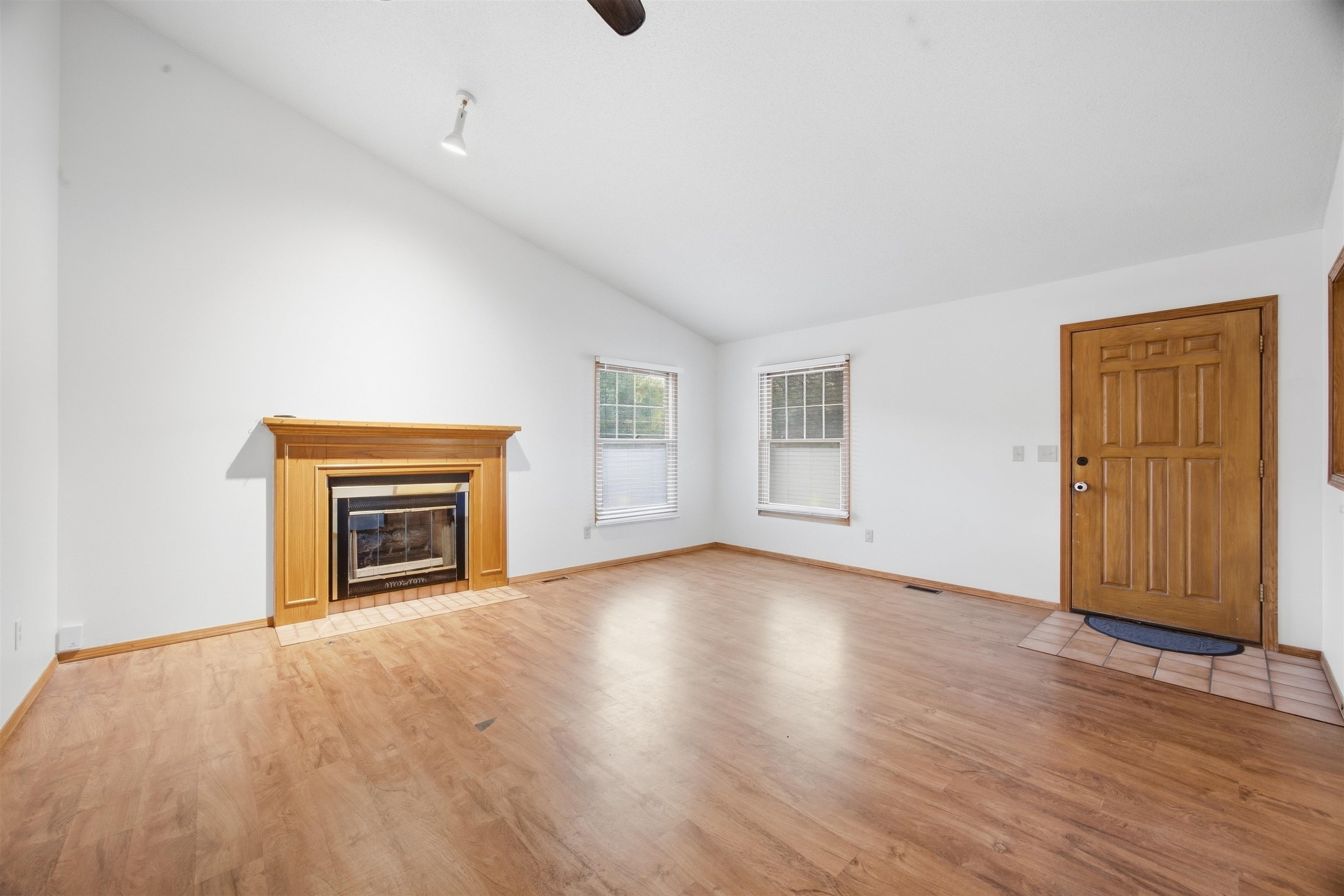 1651 S Willow Oak Property Photo 6