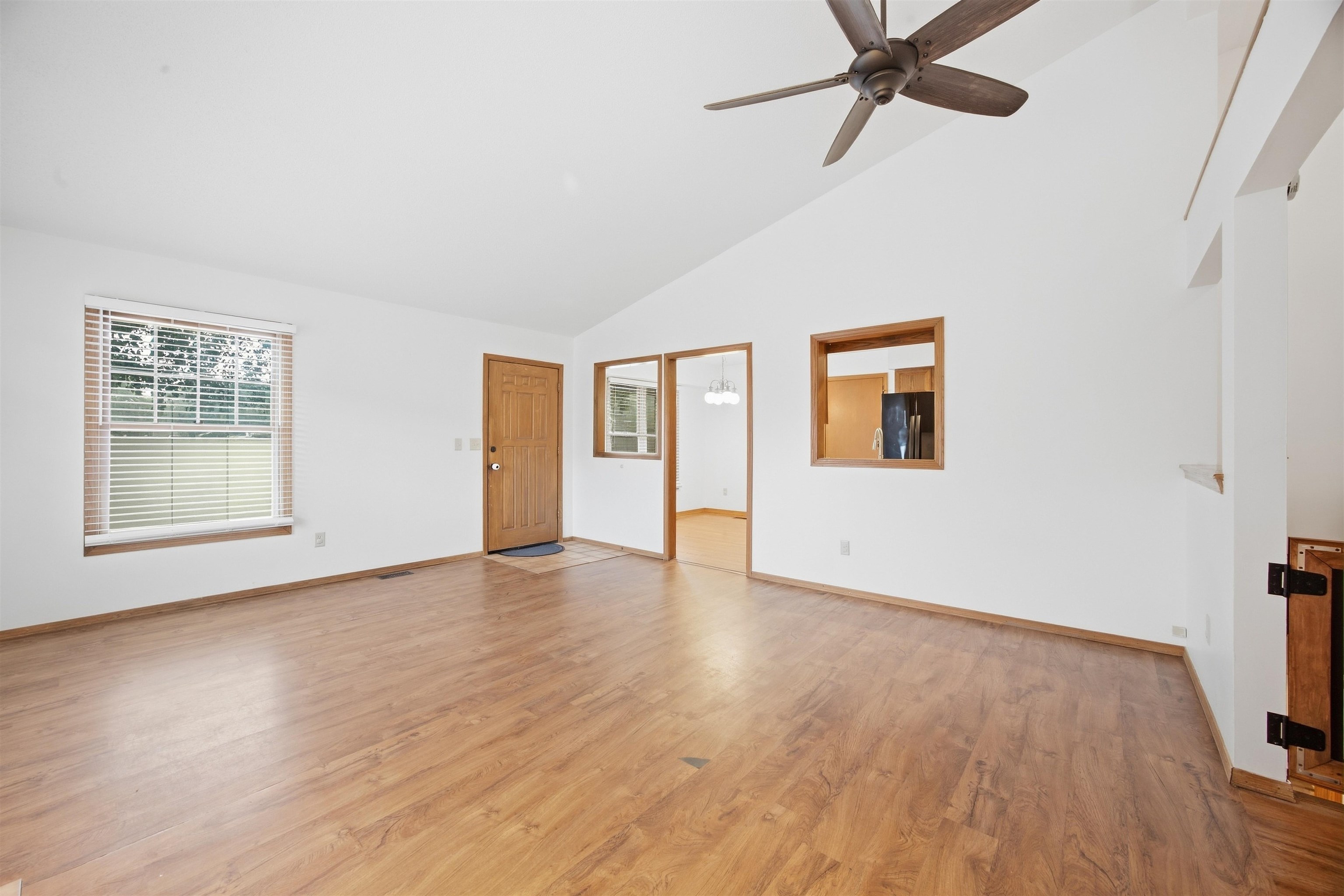 1651 S Willow Oak Property Photo 10
