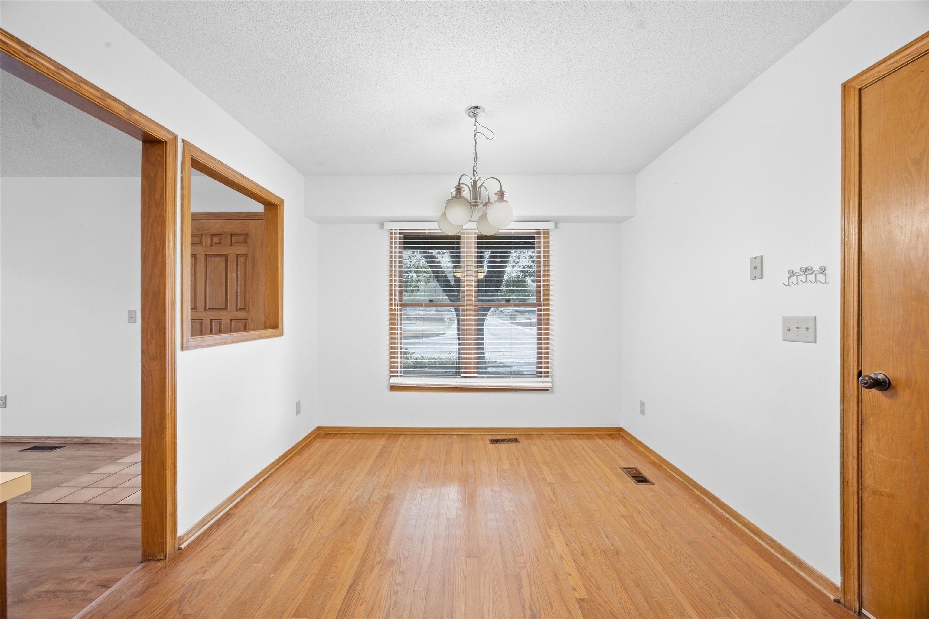 1651 S Willow Oak Property Photo 13