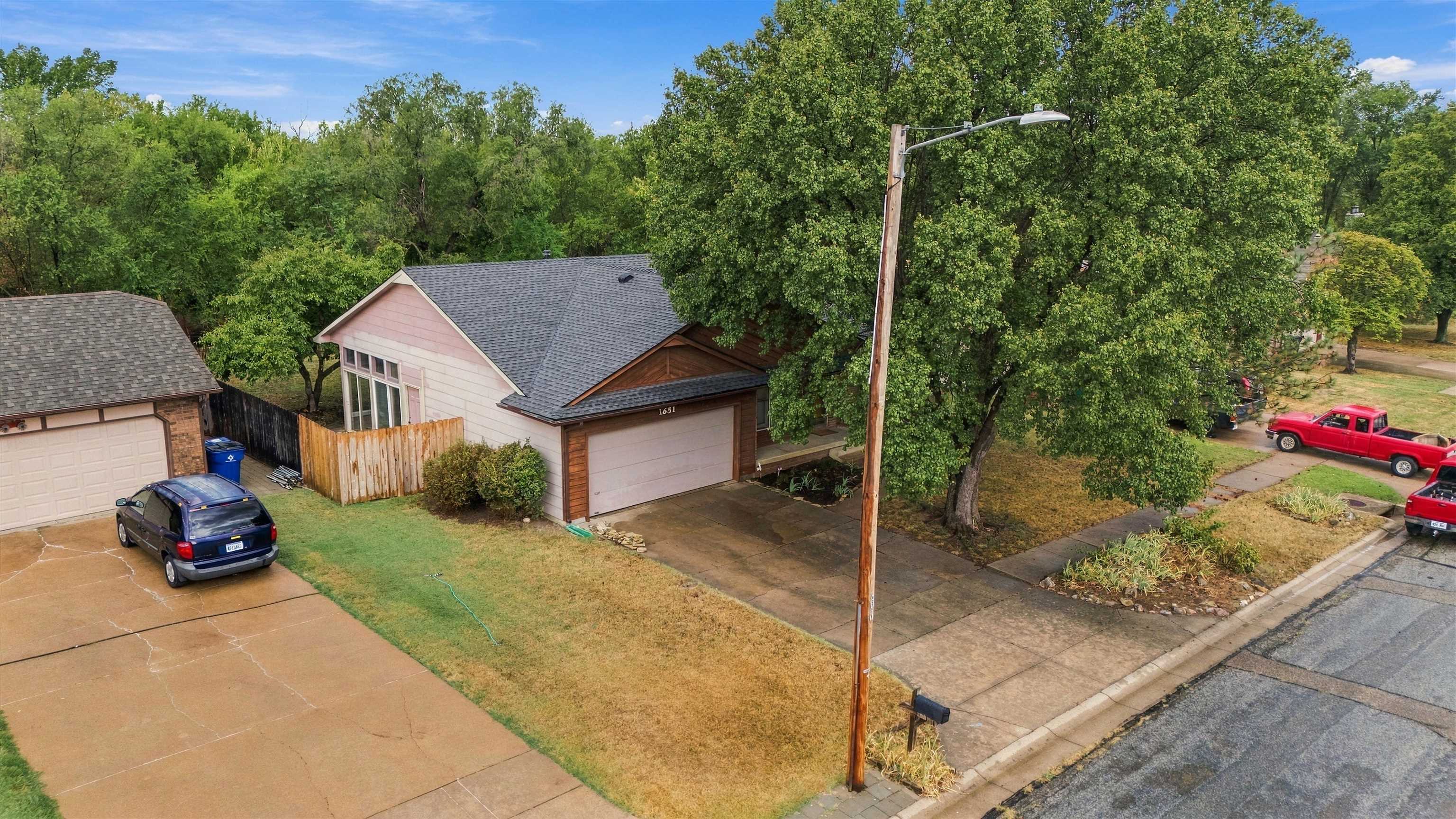1651 S Willow Oak Property Photo 31