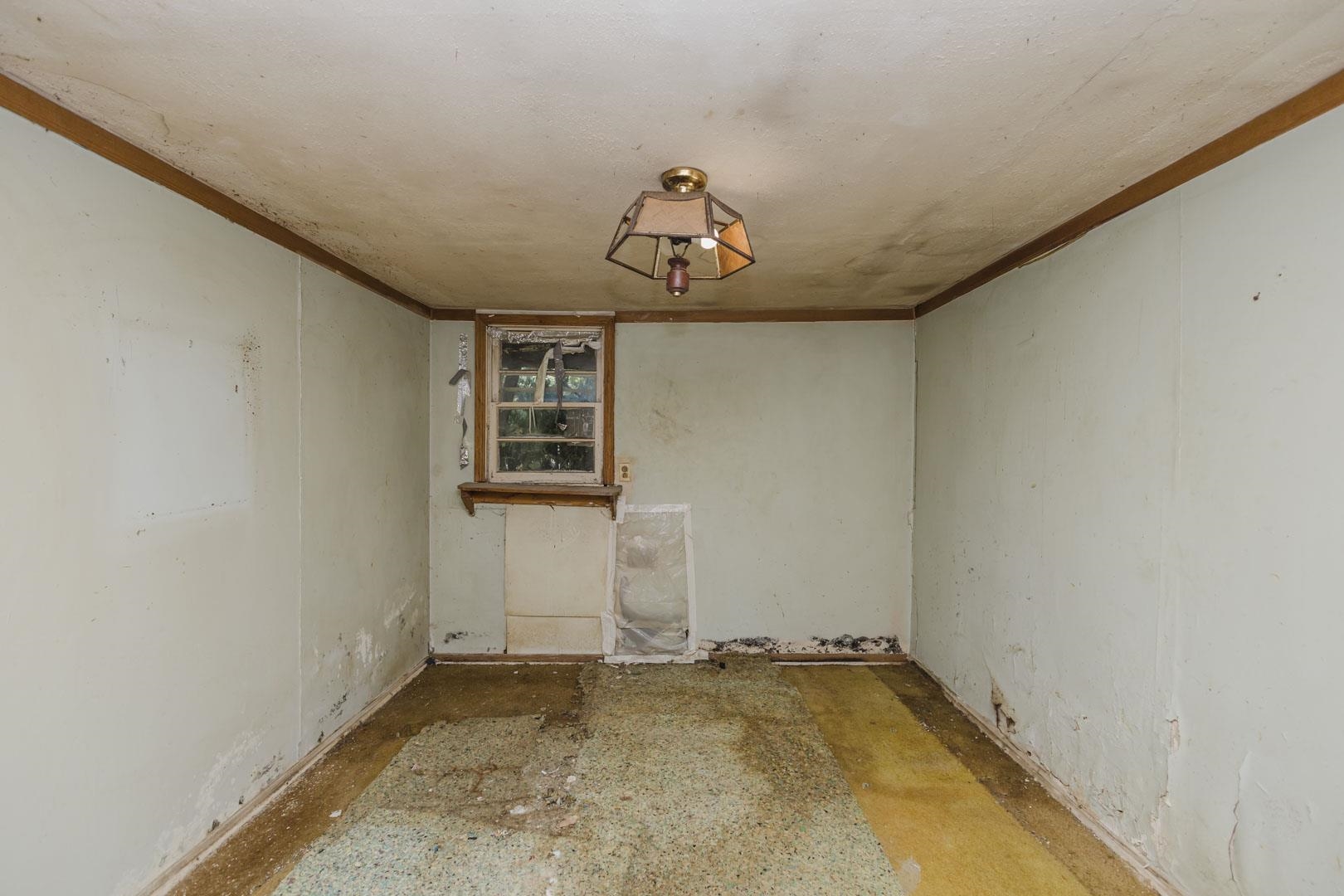 706 S Verna Ave Property Photo 9