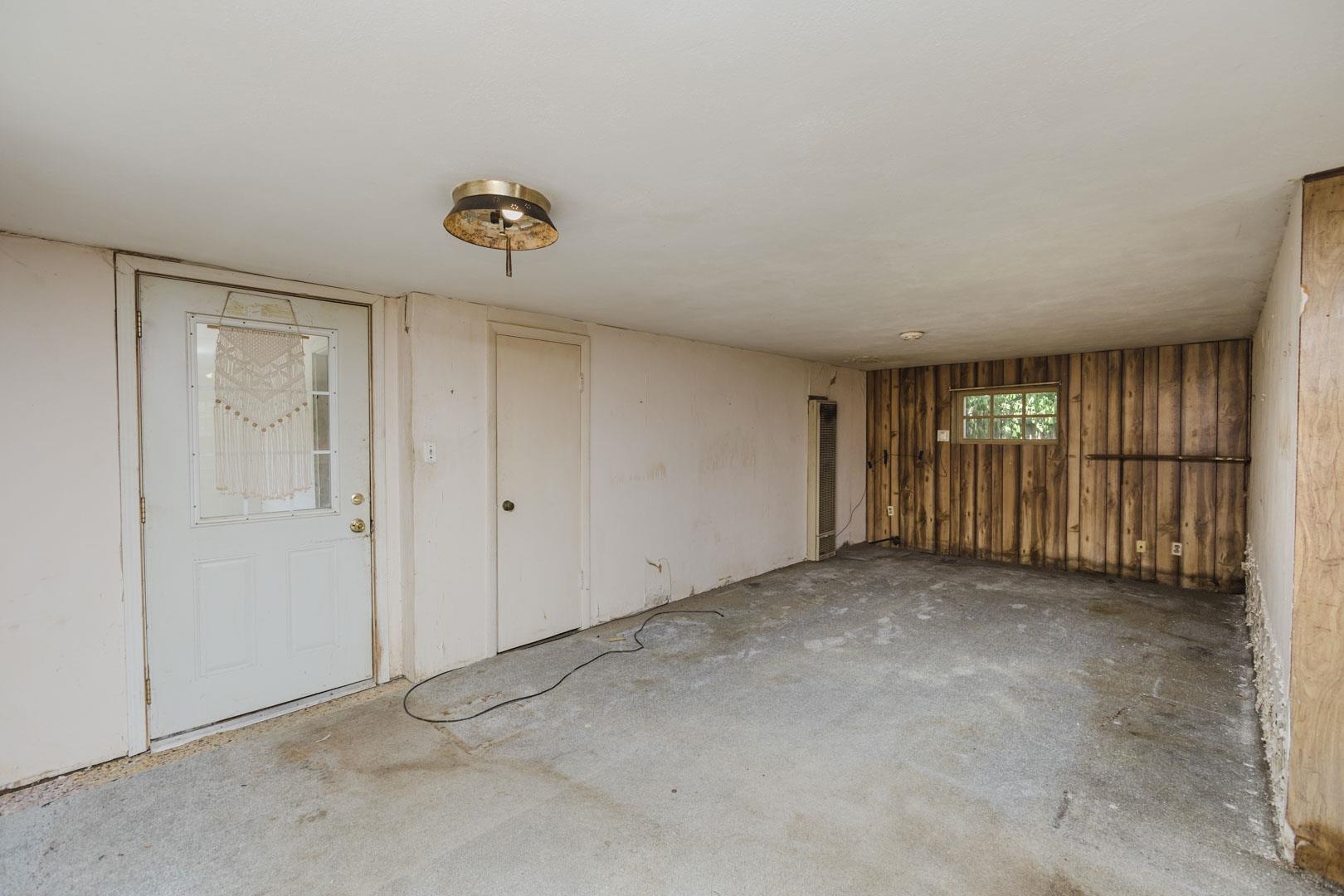 706 S Verna Ave Property Photo 12