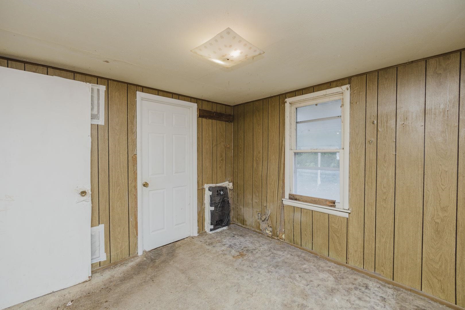 706 S Verna Ave Property Photo 16