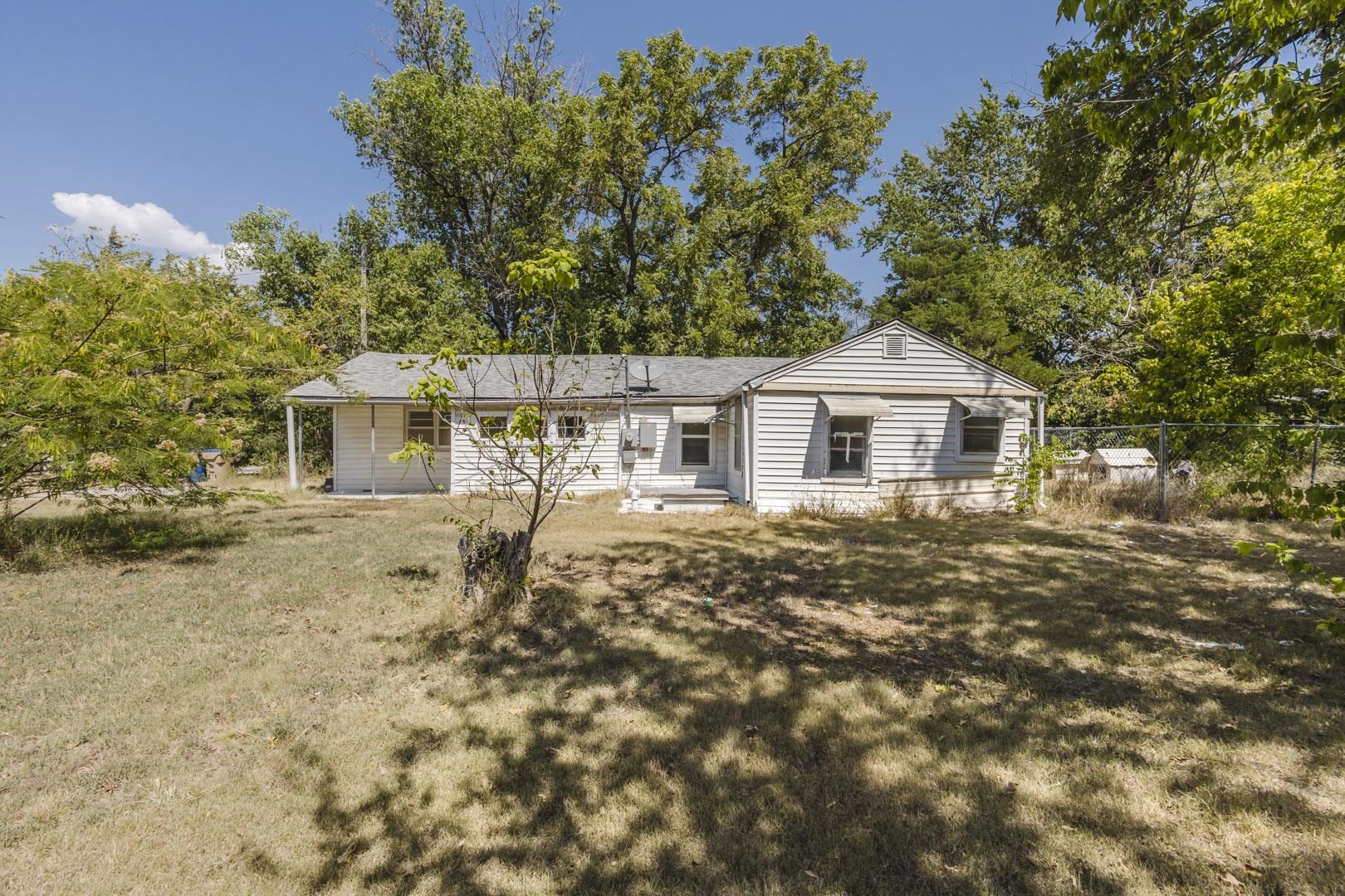 706 S Verna Ave Property Photo 25
