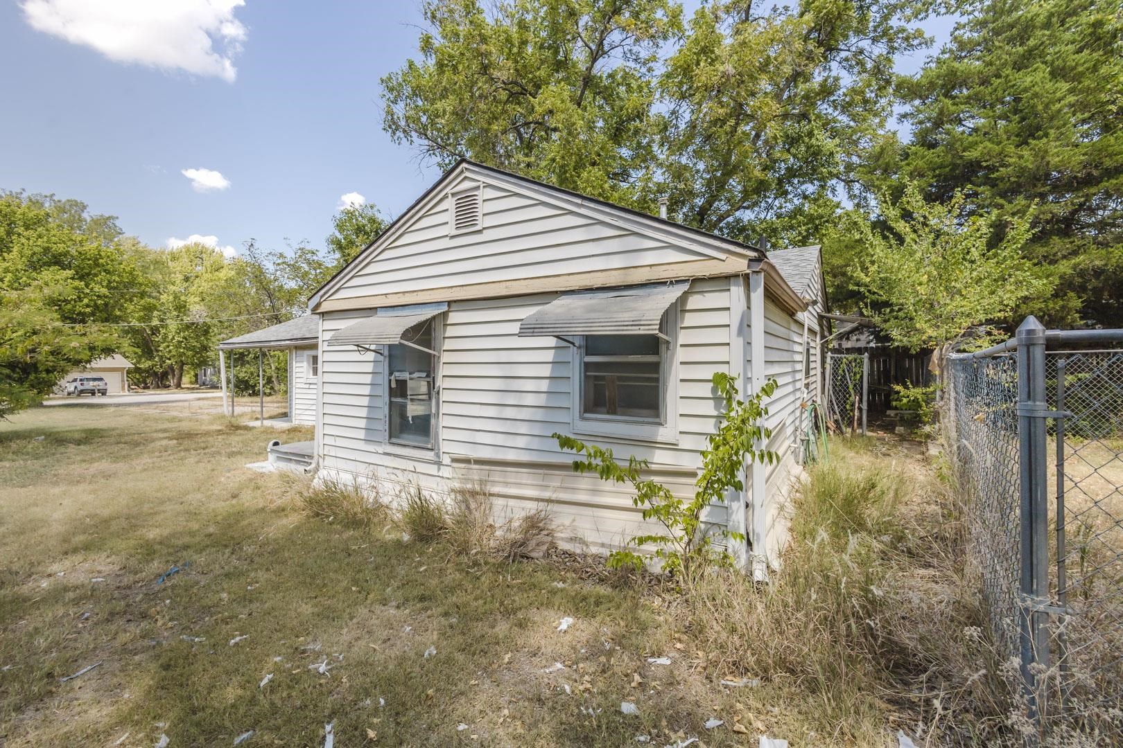 706 S Verna Ave Property Photo 27