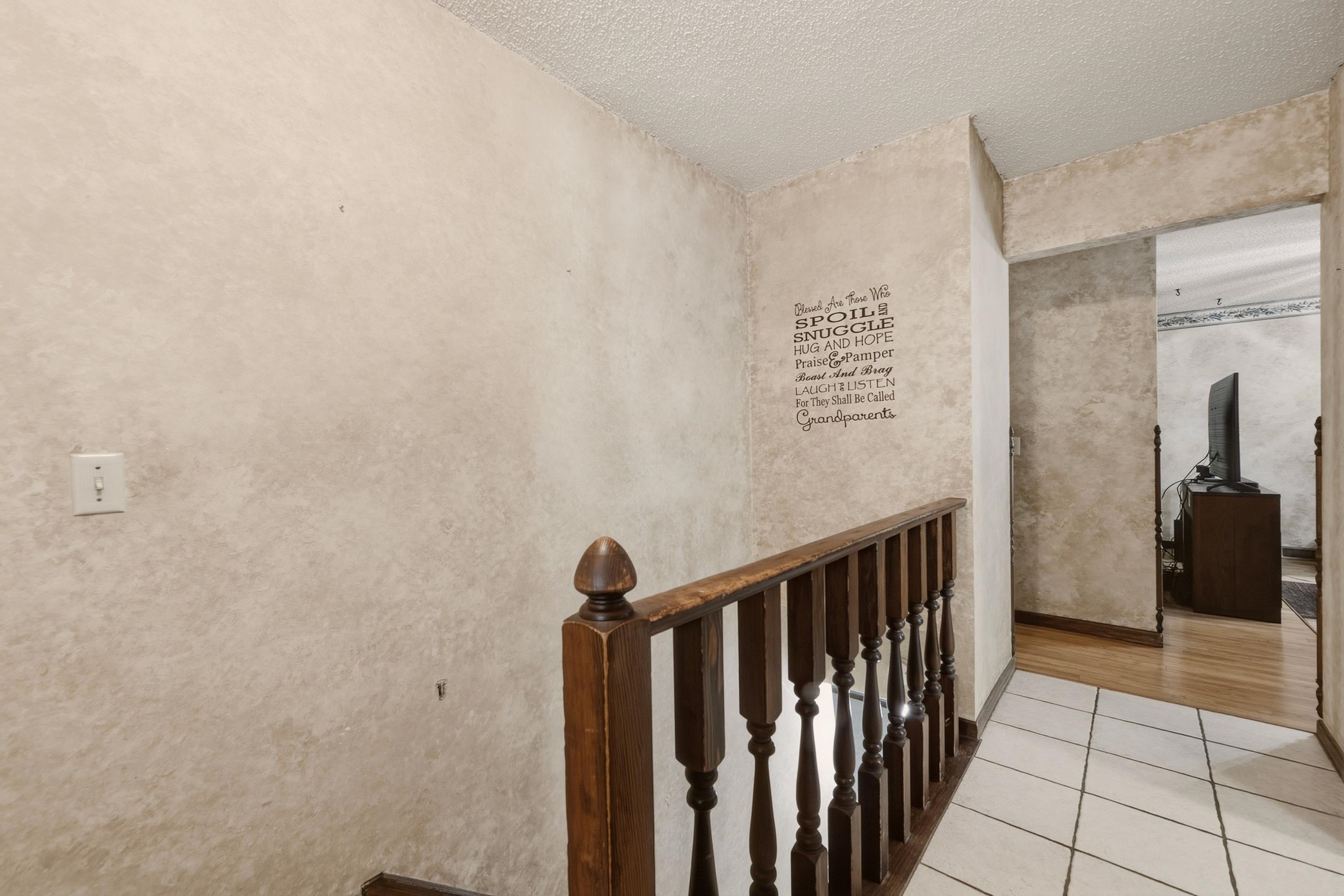 731 N Joann Property Photo 5