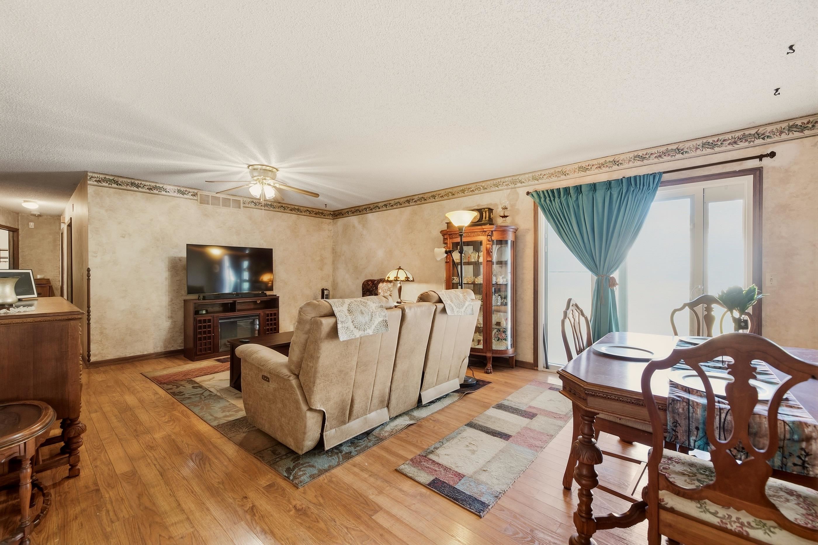 731 N Joann Property Photo 10