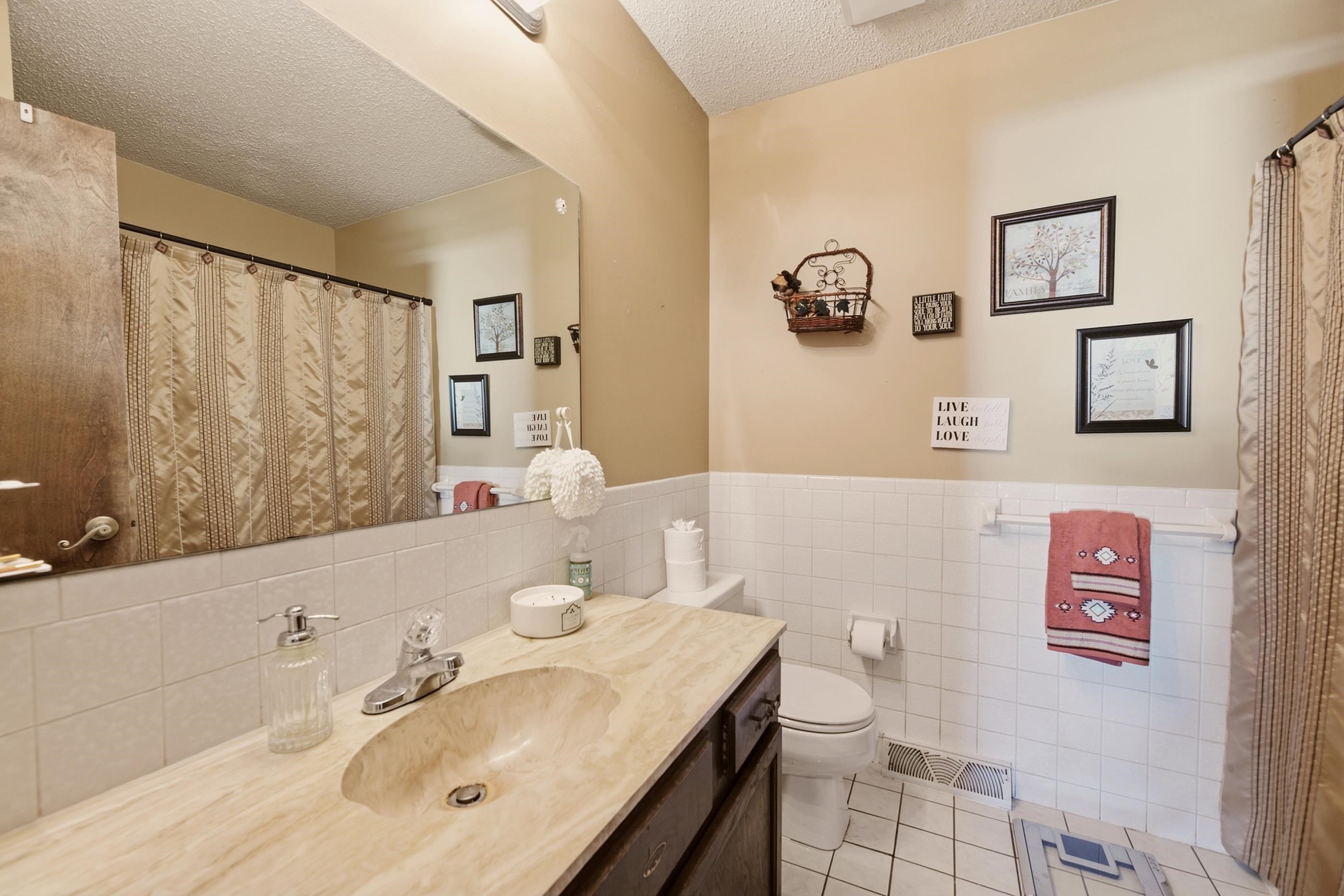 731 N Joann Property Photo 27