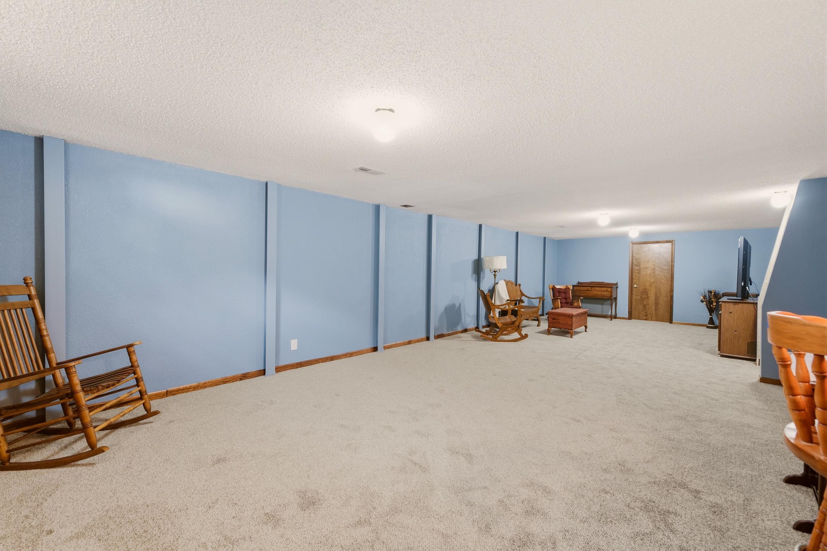 731 N Joann Property Photo 30