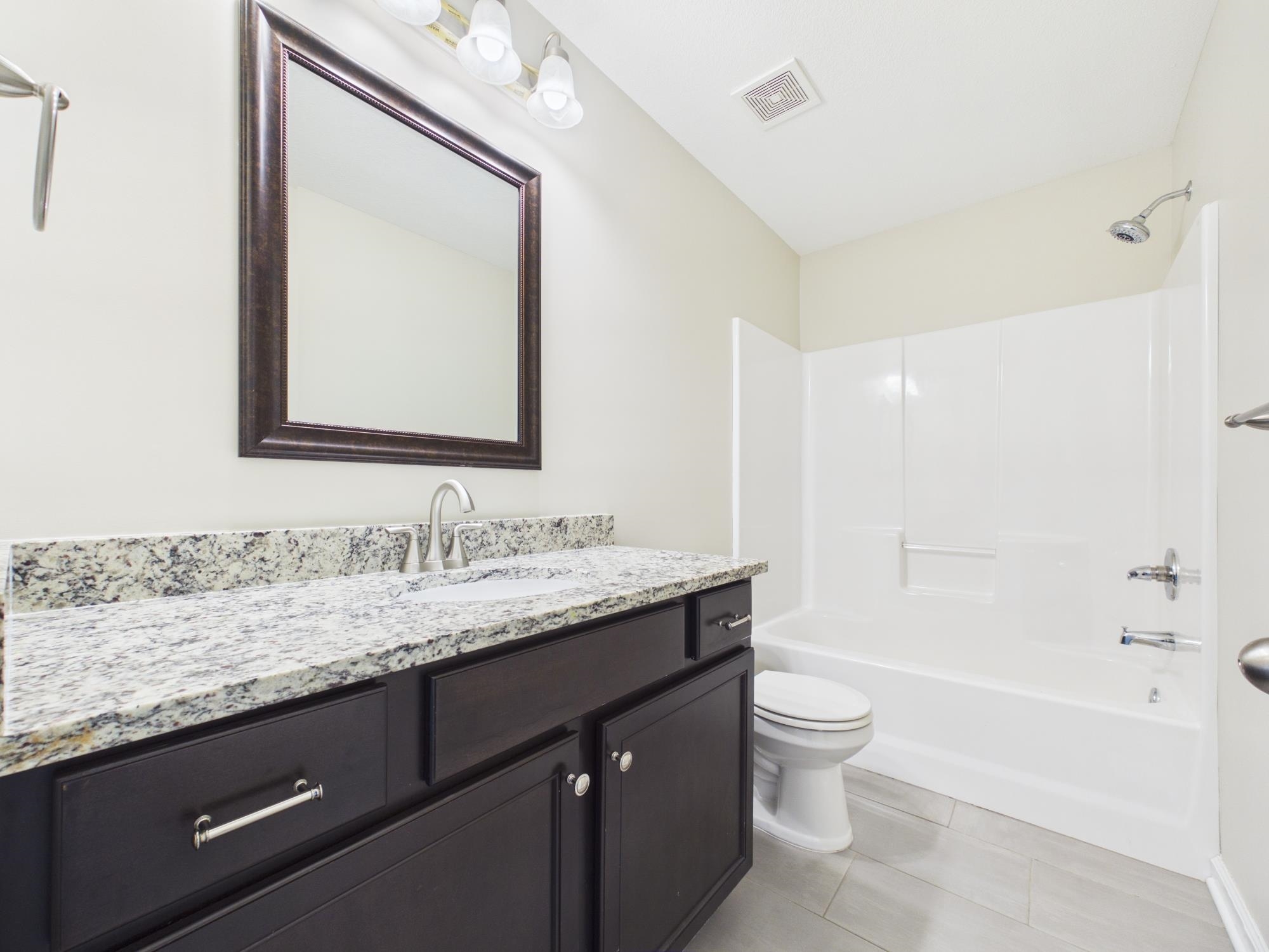 2101 N Woodard St. Property Photo 17