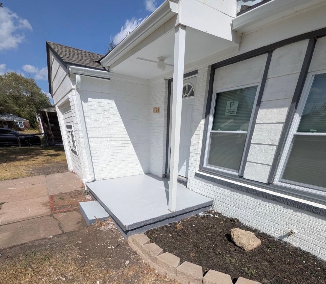 1784 N Old Manor Property Photo 1