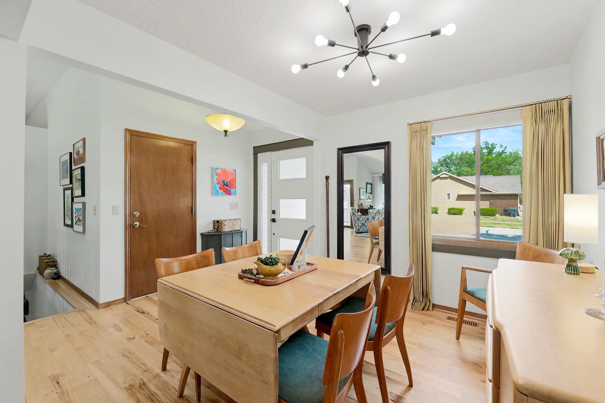 1603 N Parkridge Property Photo 4
