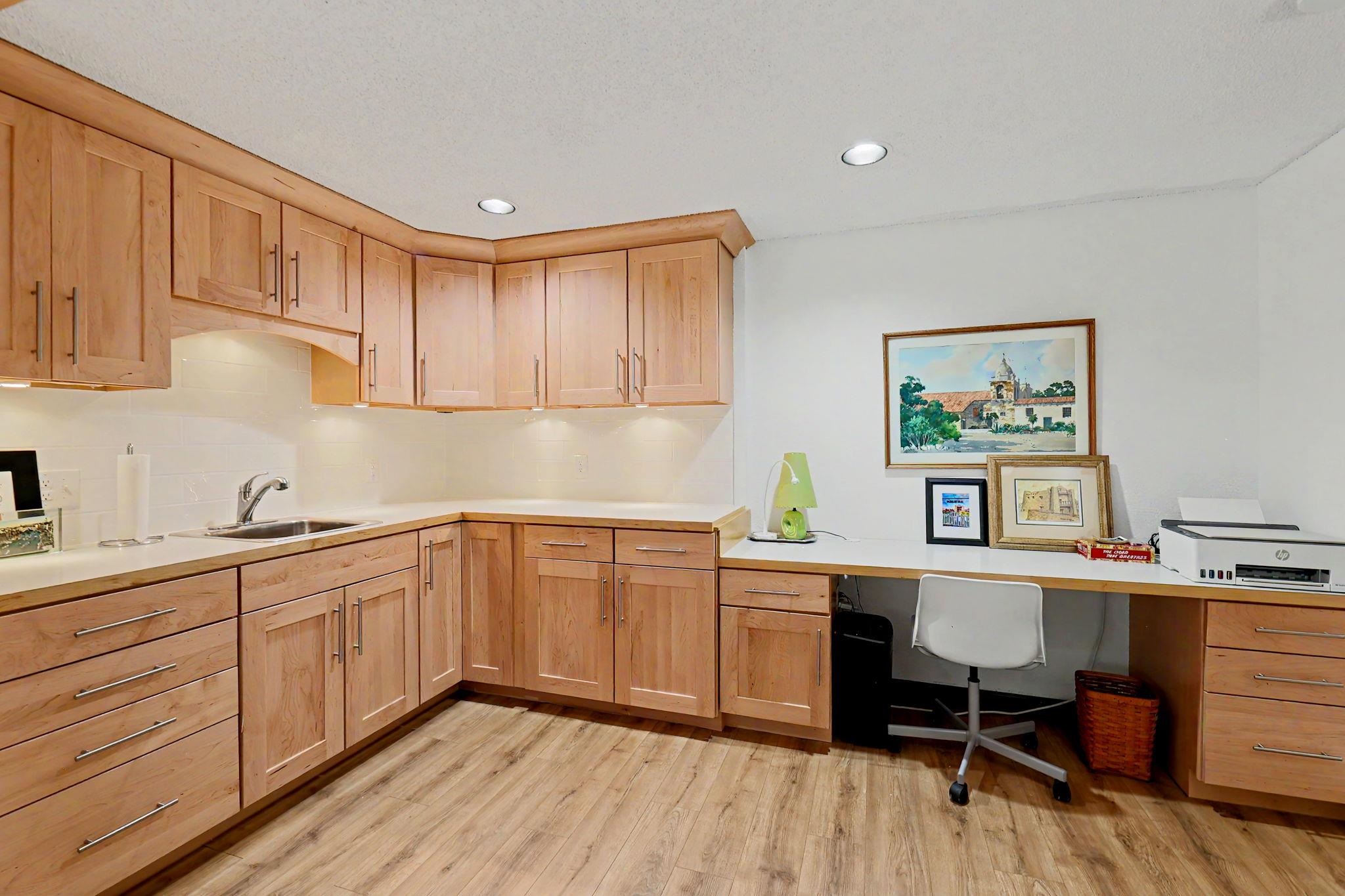 1603 N Parkridge Property Photo 13