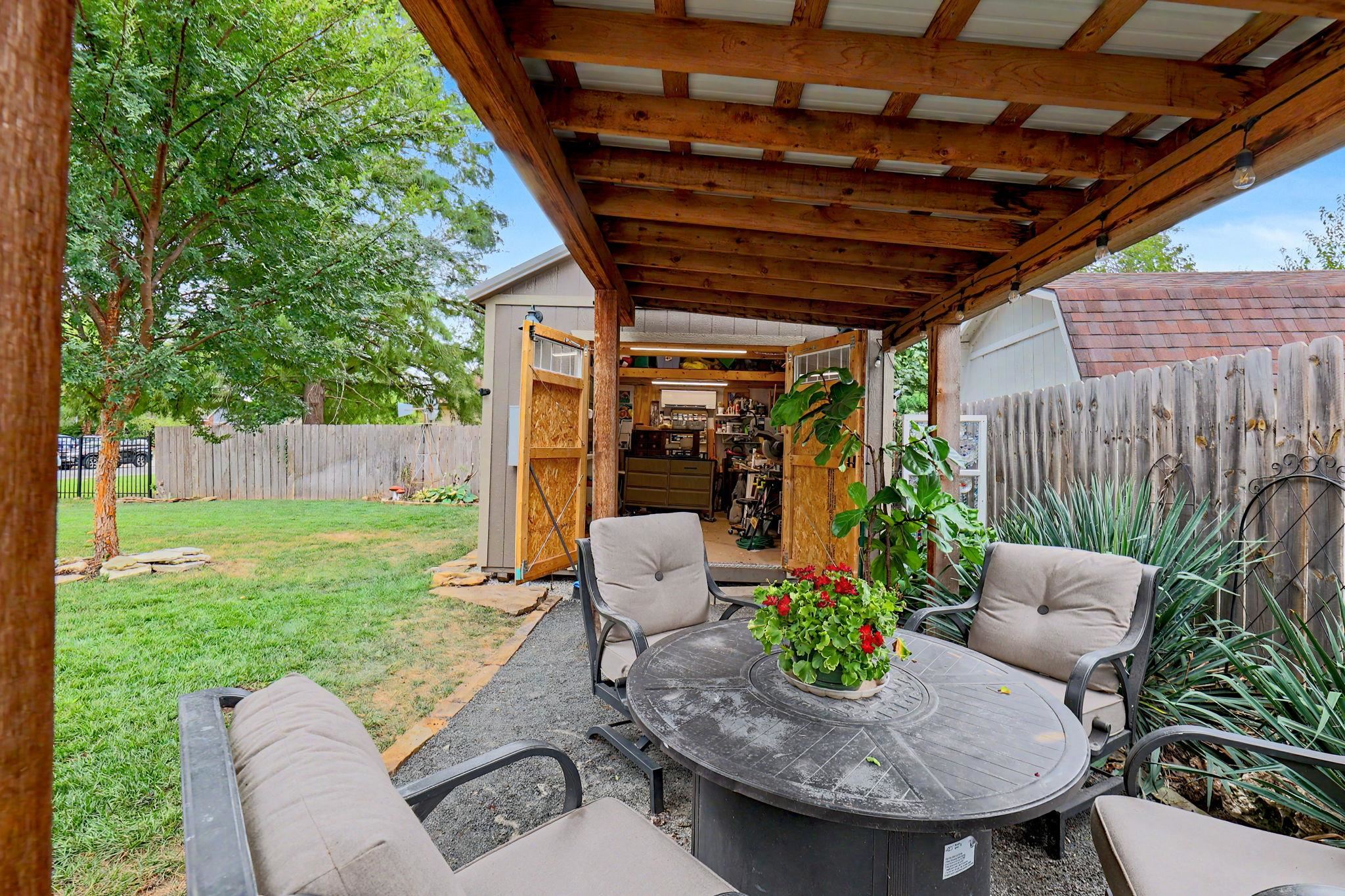 1603 N Parkridge Property Photo 17