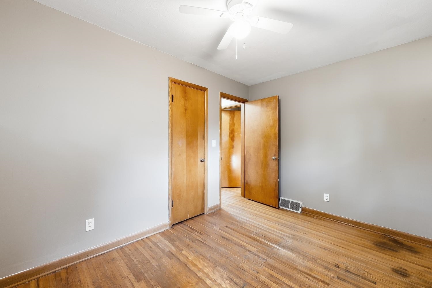 1127 N Westview Dr Property Photo 22
