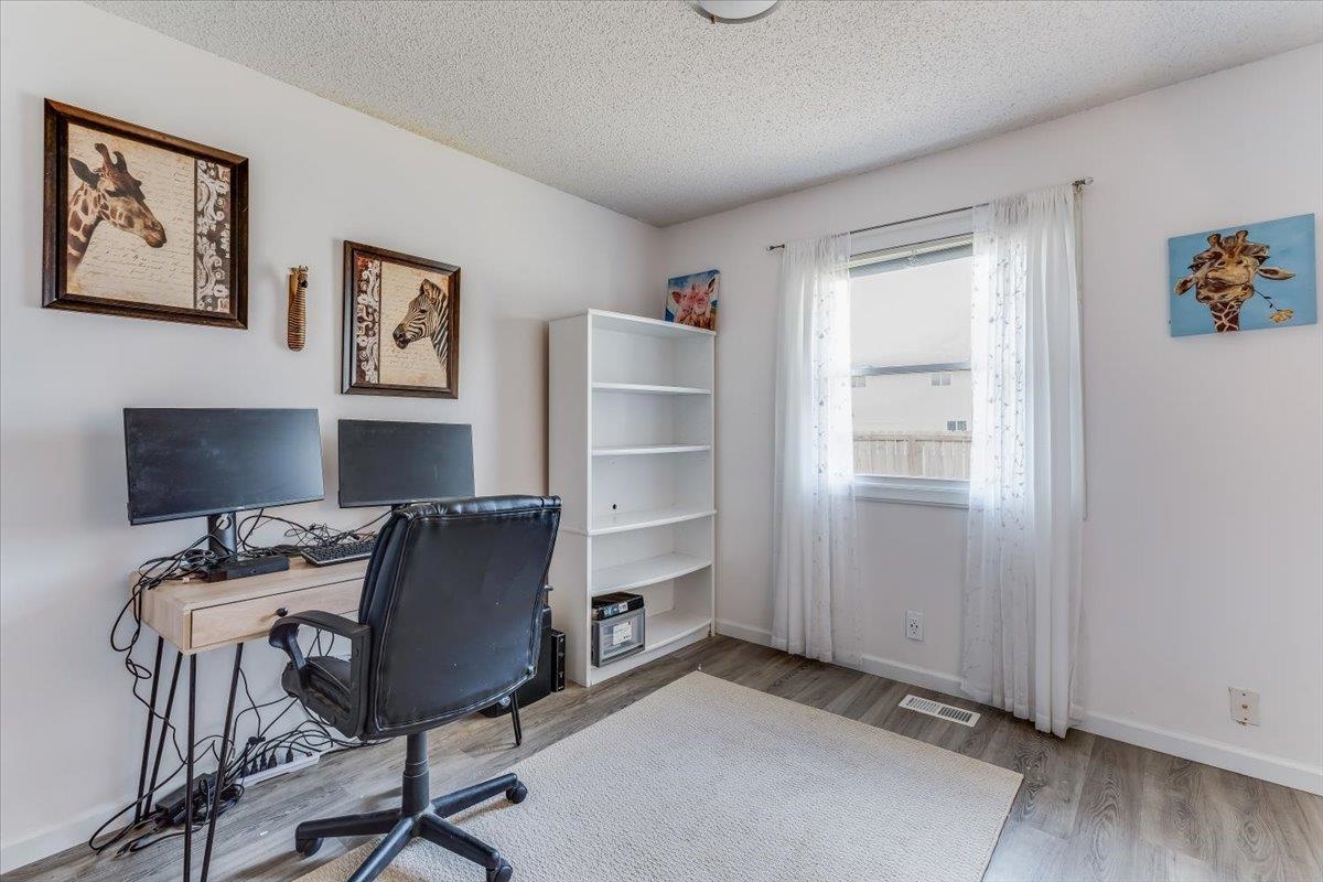 10 Argon Dr Property Photo 10