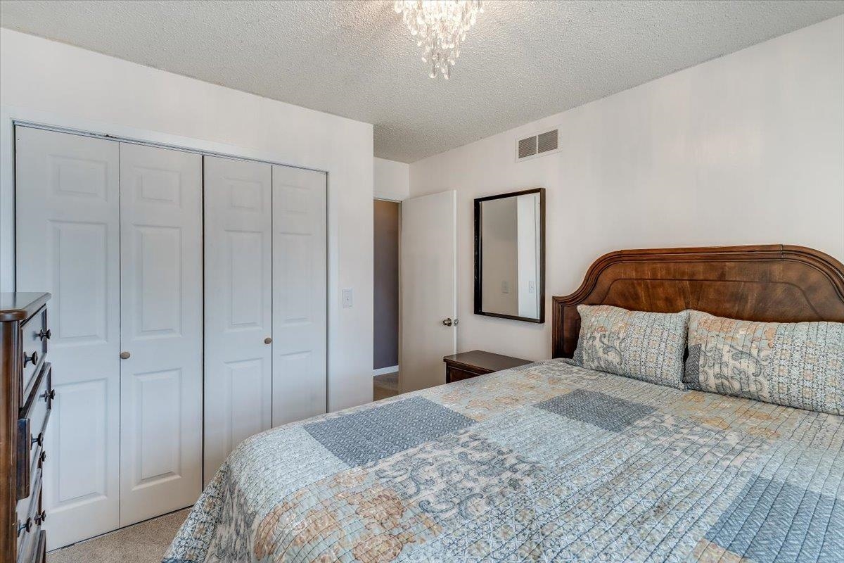10 Argon Dr Property Photo 12