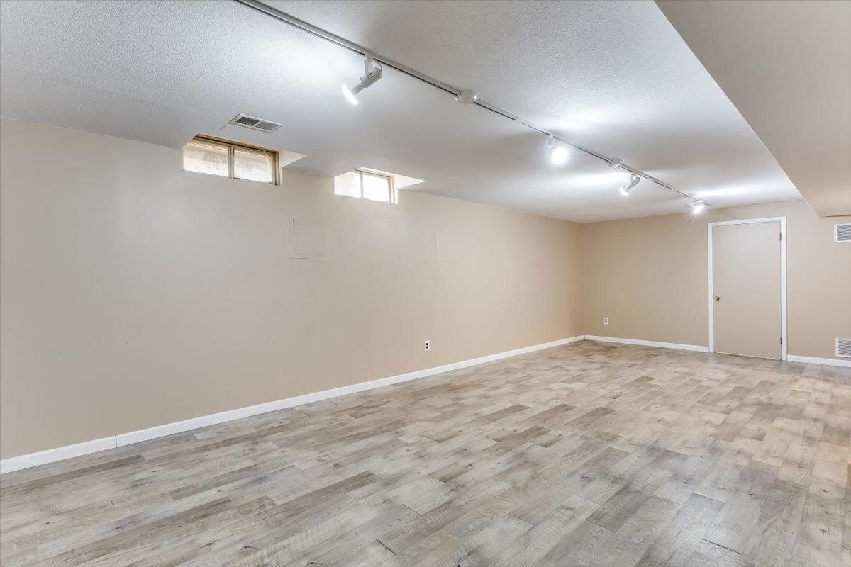 10 Argon Dr Property Photo 19