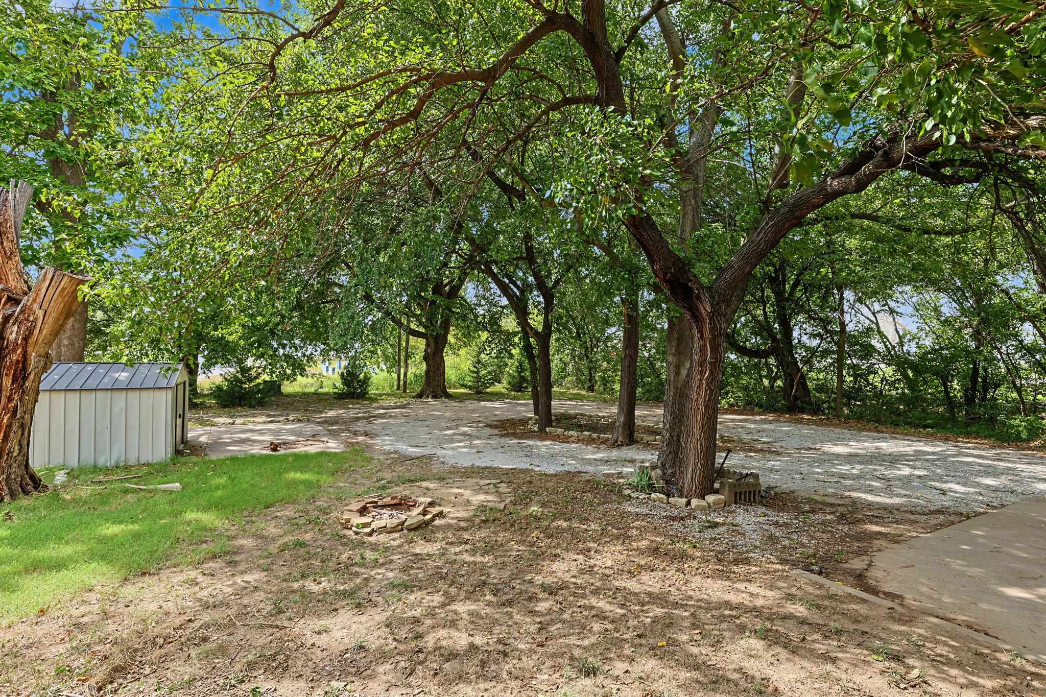202 W Blair Property Photo 36