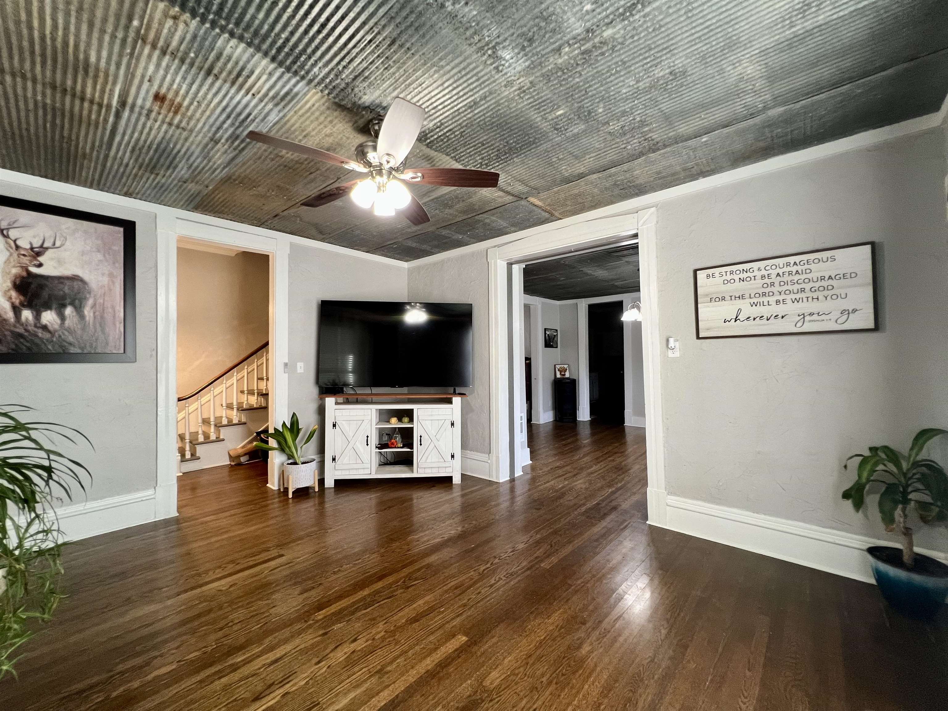 414 N A Property Photo 3