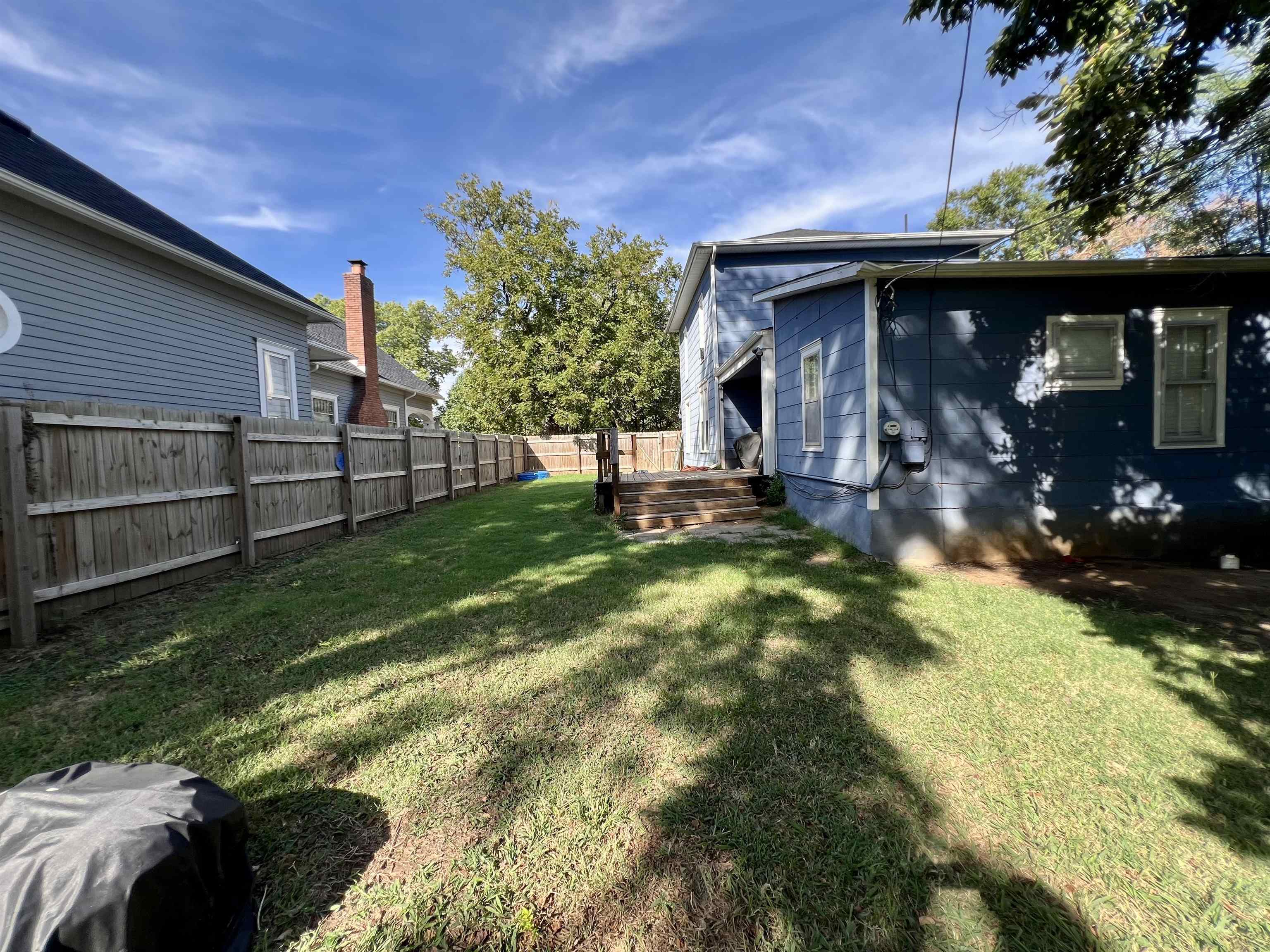 414 N A Property Photo 15