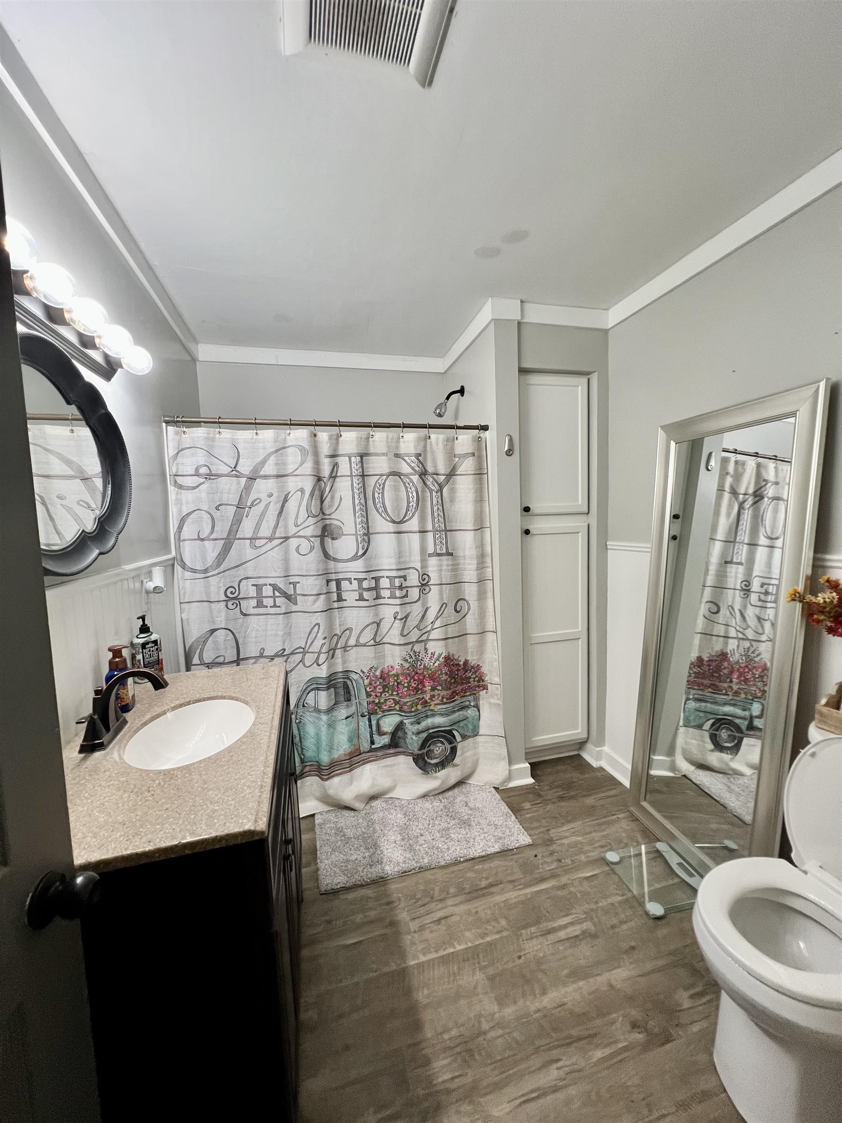 414 N A Property Photo 16