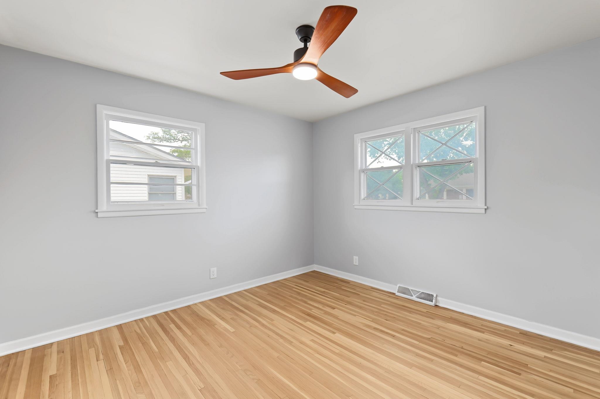 3046 S Everett Ave Property Photo 15