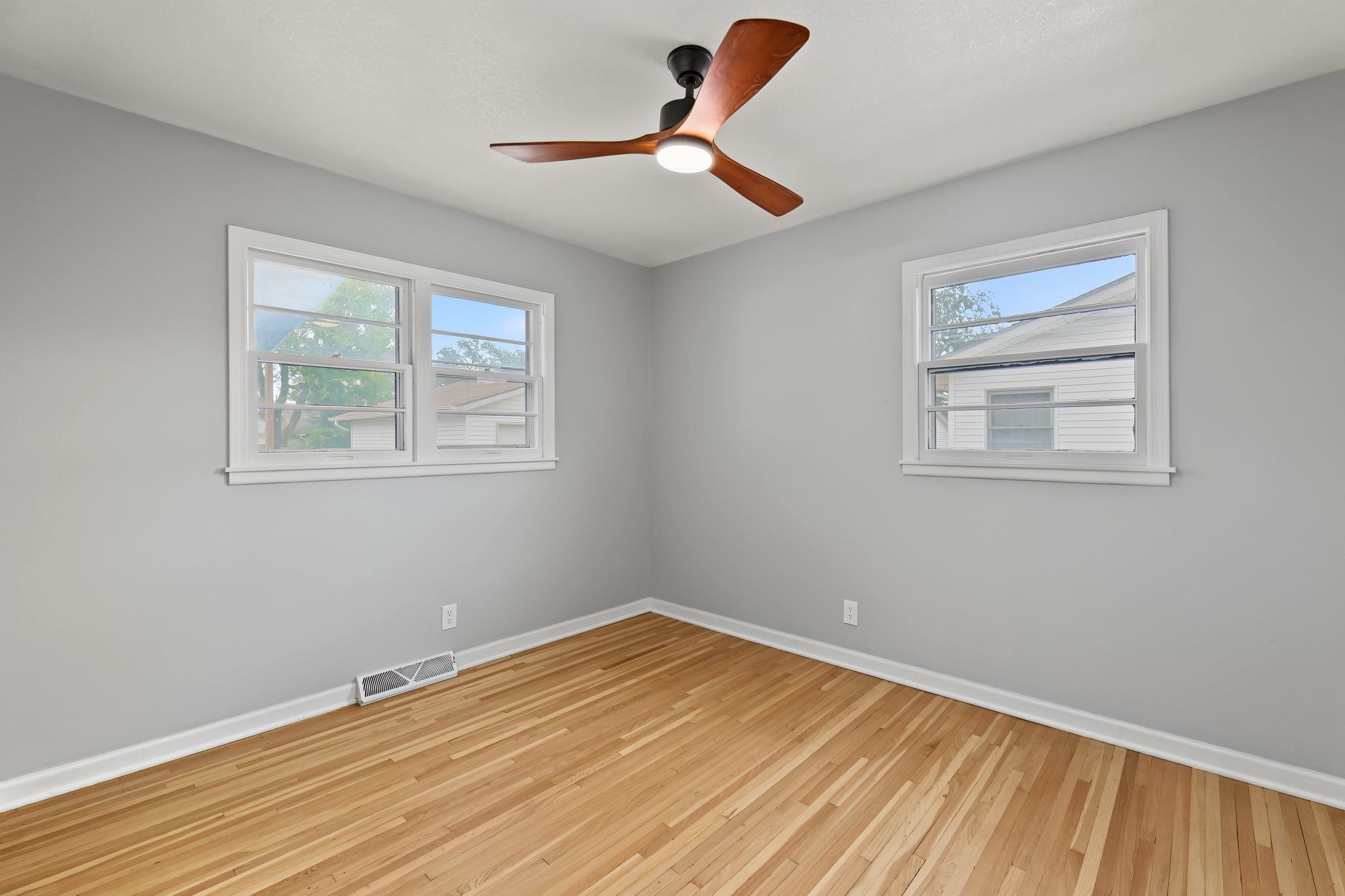 3046 S Everett Ave Property Photo 17