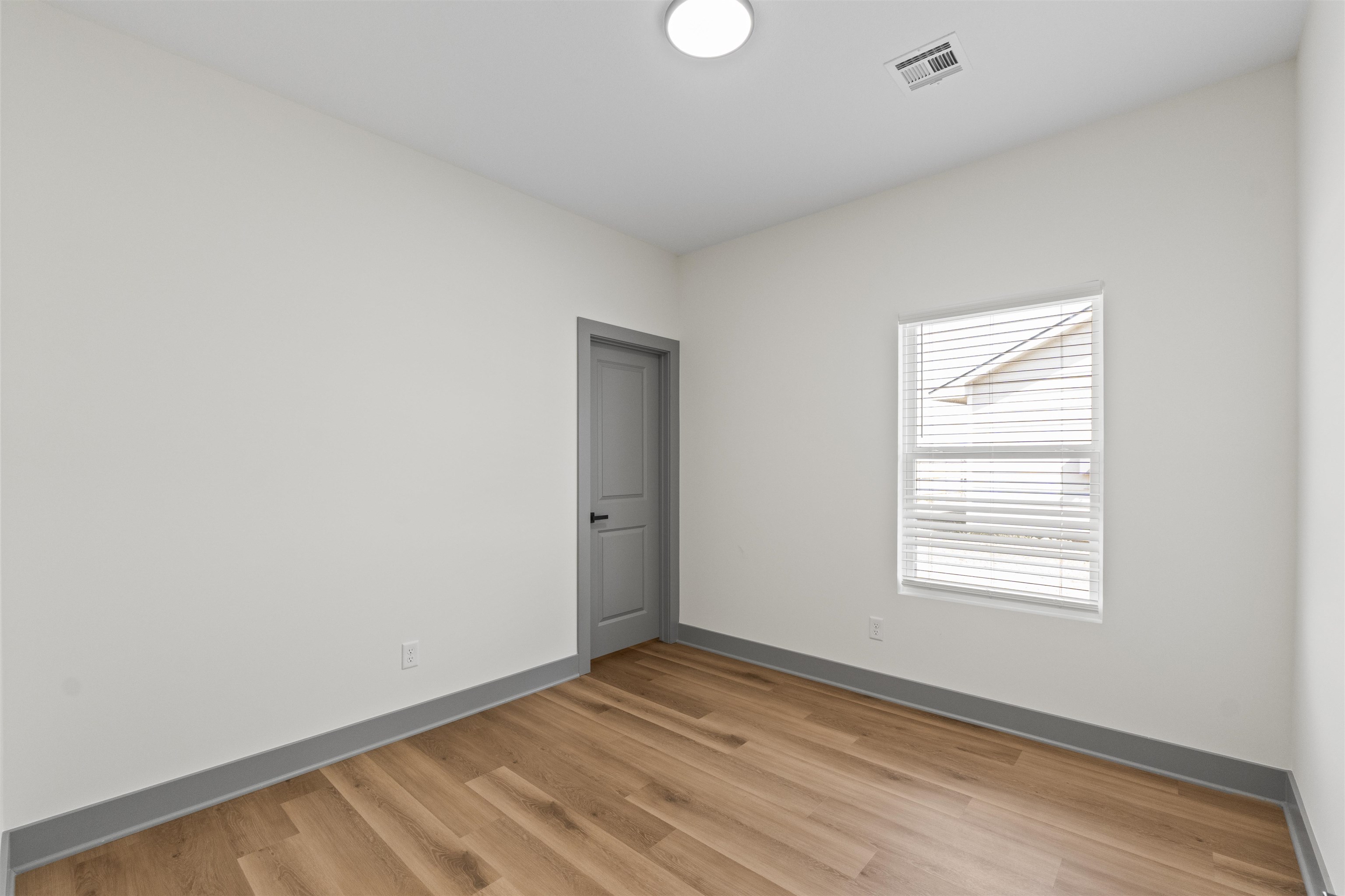 2787 S Cedar Crest Property Photo 14