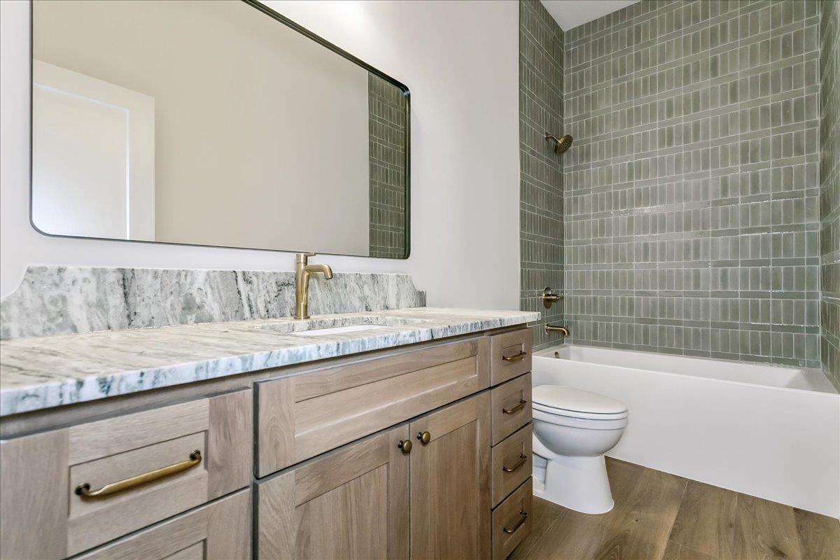 240 S Cedar Hill Boulevard Property Photo 22