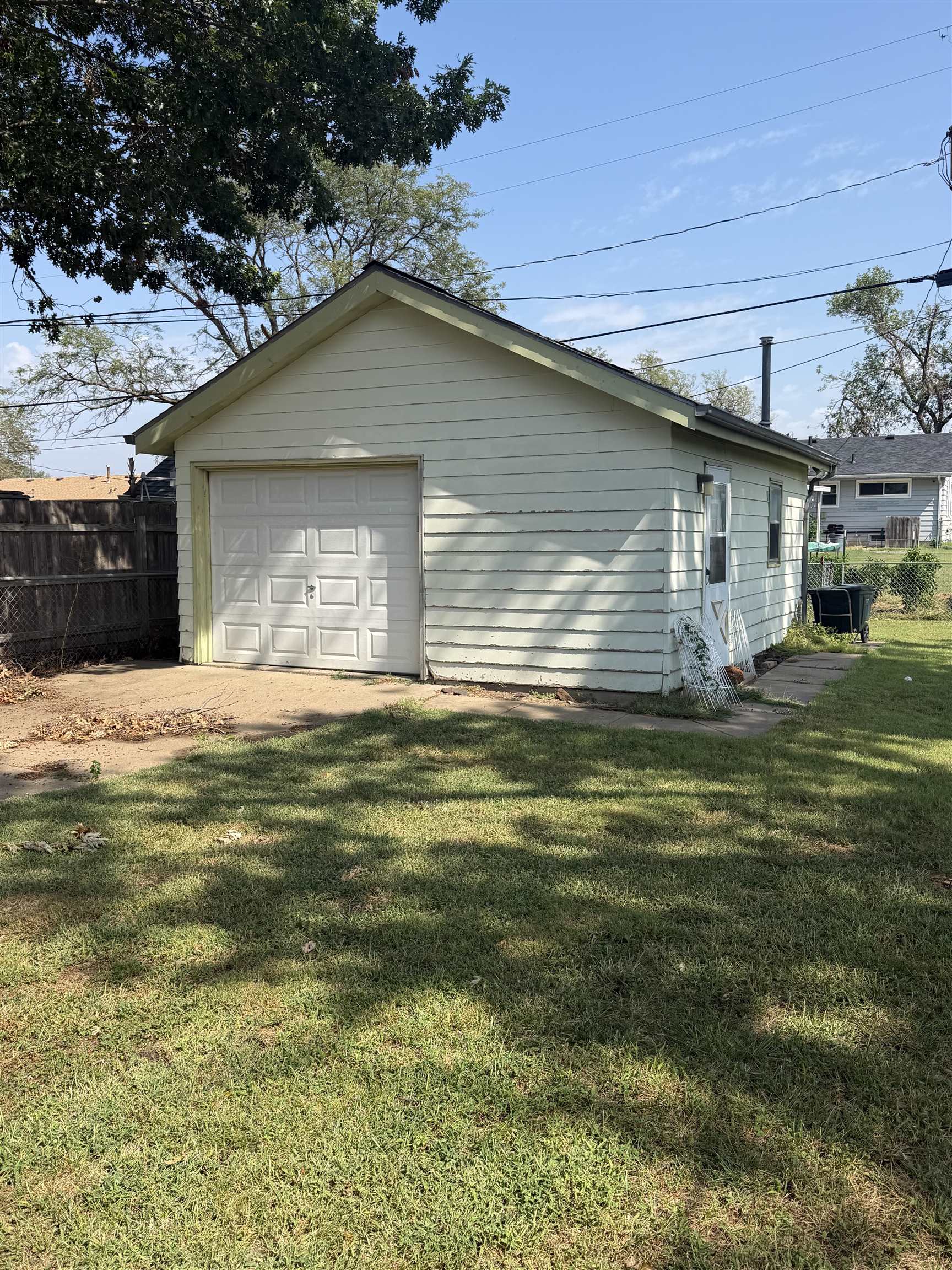 679209 Property Photo 2