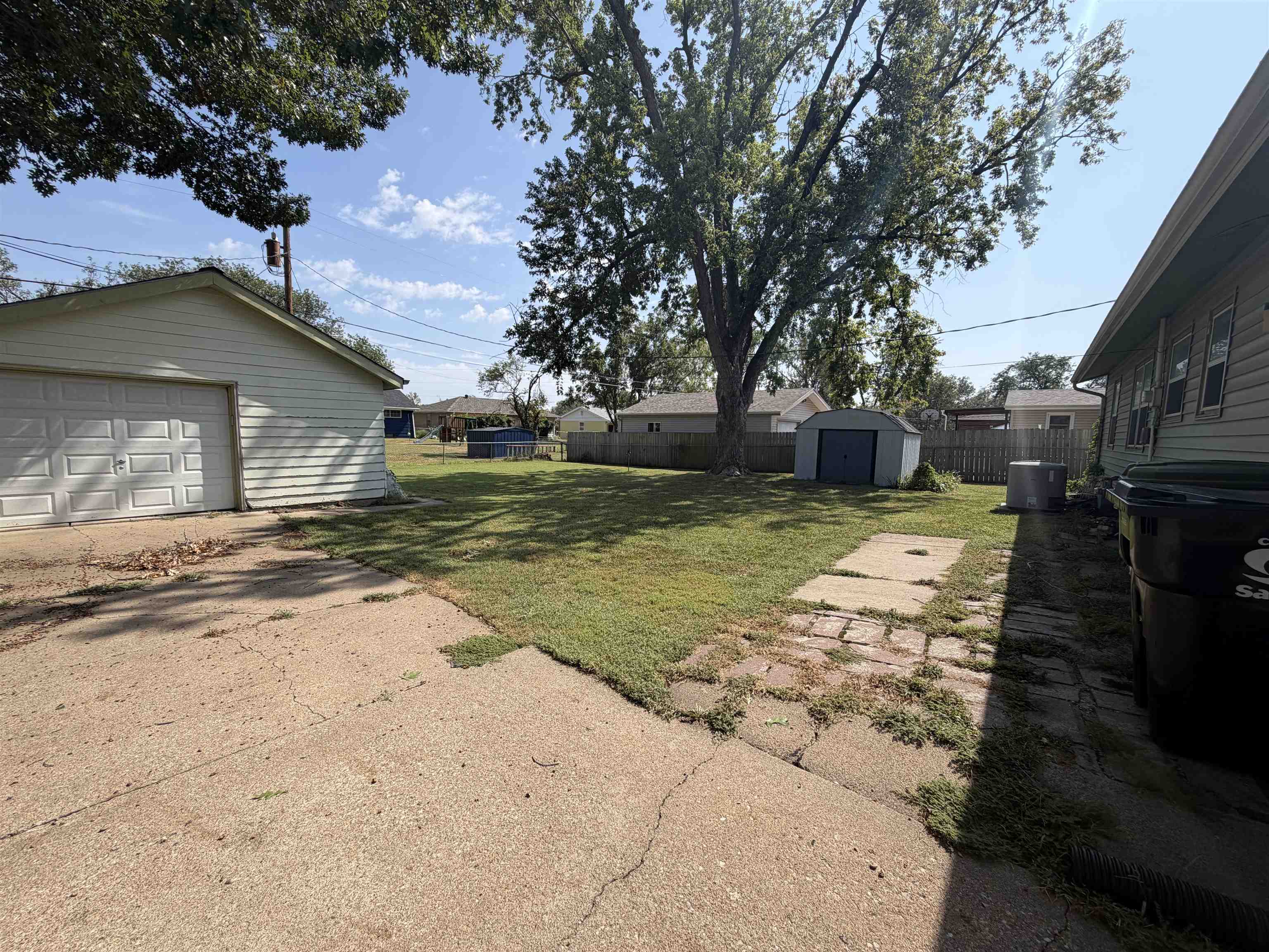 679209 Property Photo 5